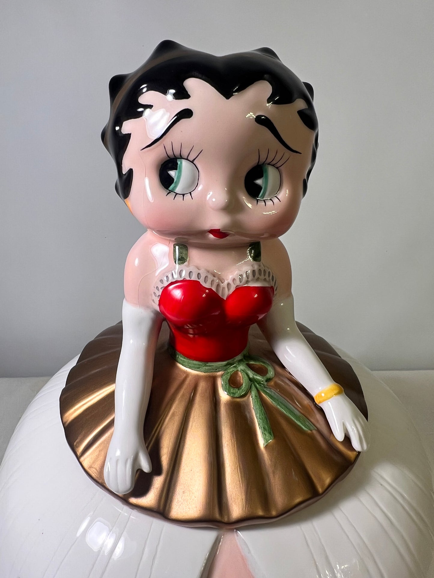 Betty Boop- Cookie Jar- 1995 -Vandor Ceramic