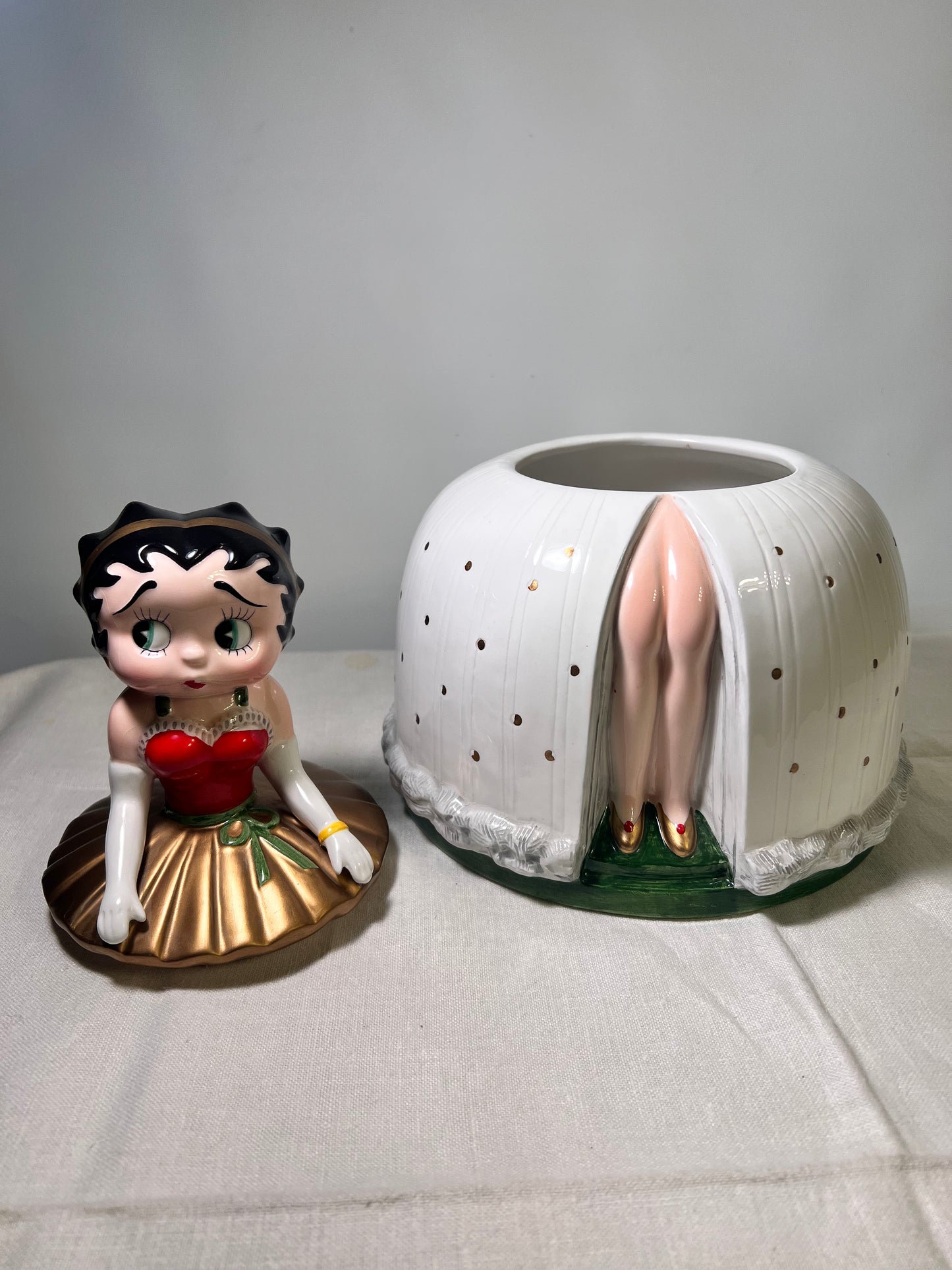 Betty Boop- Cookie Jar- 1995 -Vandor Ceramic