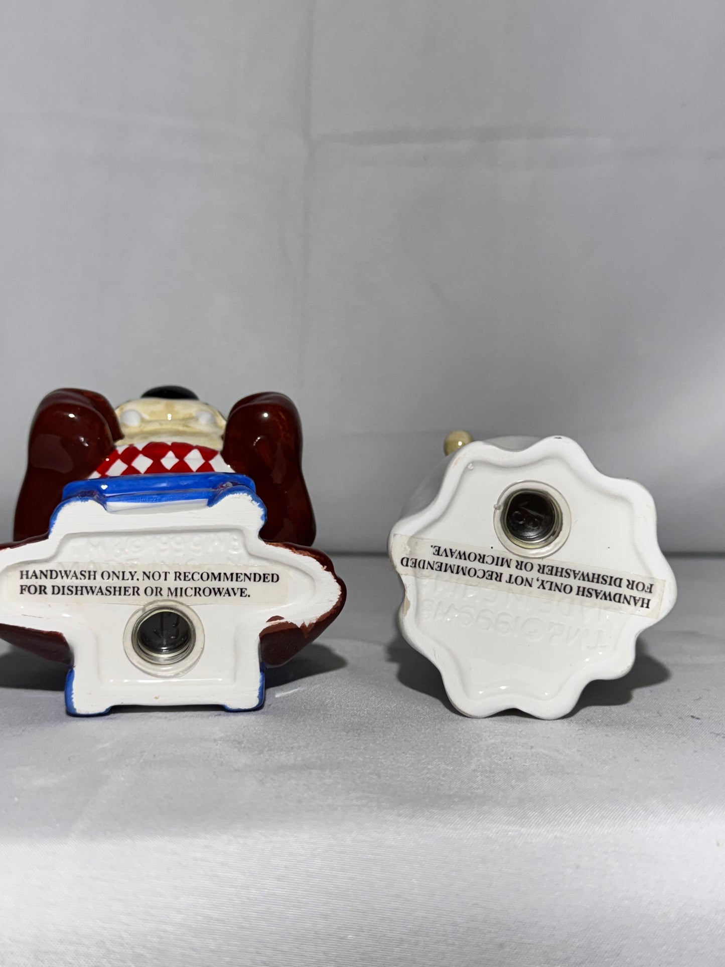 Taz & Turkey- Salt and Pepper- Warner Brothers- Looney Tunes