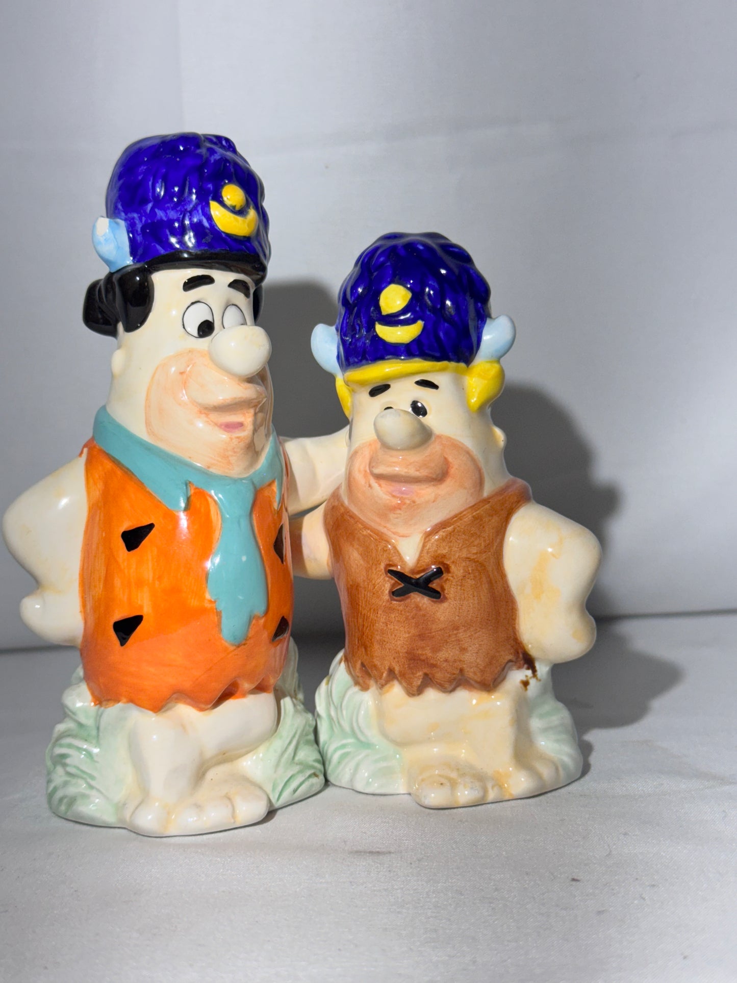 Fred Flintstone and Barney Rubble - Salt and Pepper - Hanna Barbera- Cartoon - Water Buffalos