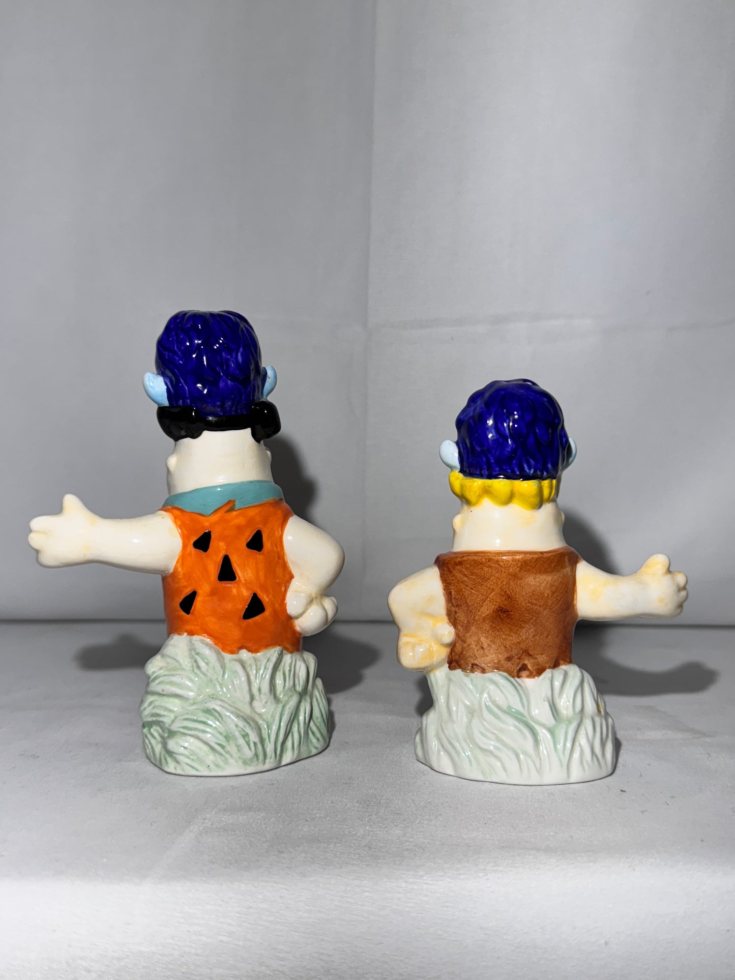 Fred Flintstone and Barney Rubble - Salt and Pepper - Hanna Barbera- Cartoon - Water Buffalos