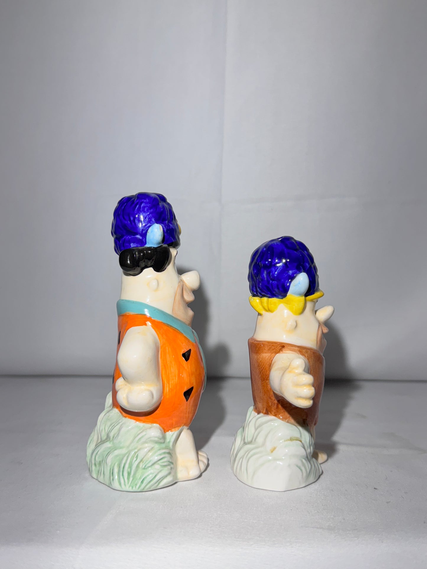Fred Flintstone and Barney Rubble - Salt and Pepper - Hanna Barbera- Cartoon - Water Buffalos