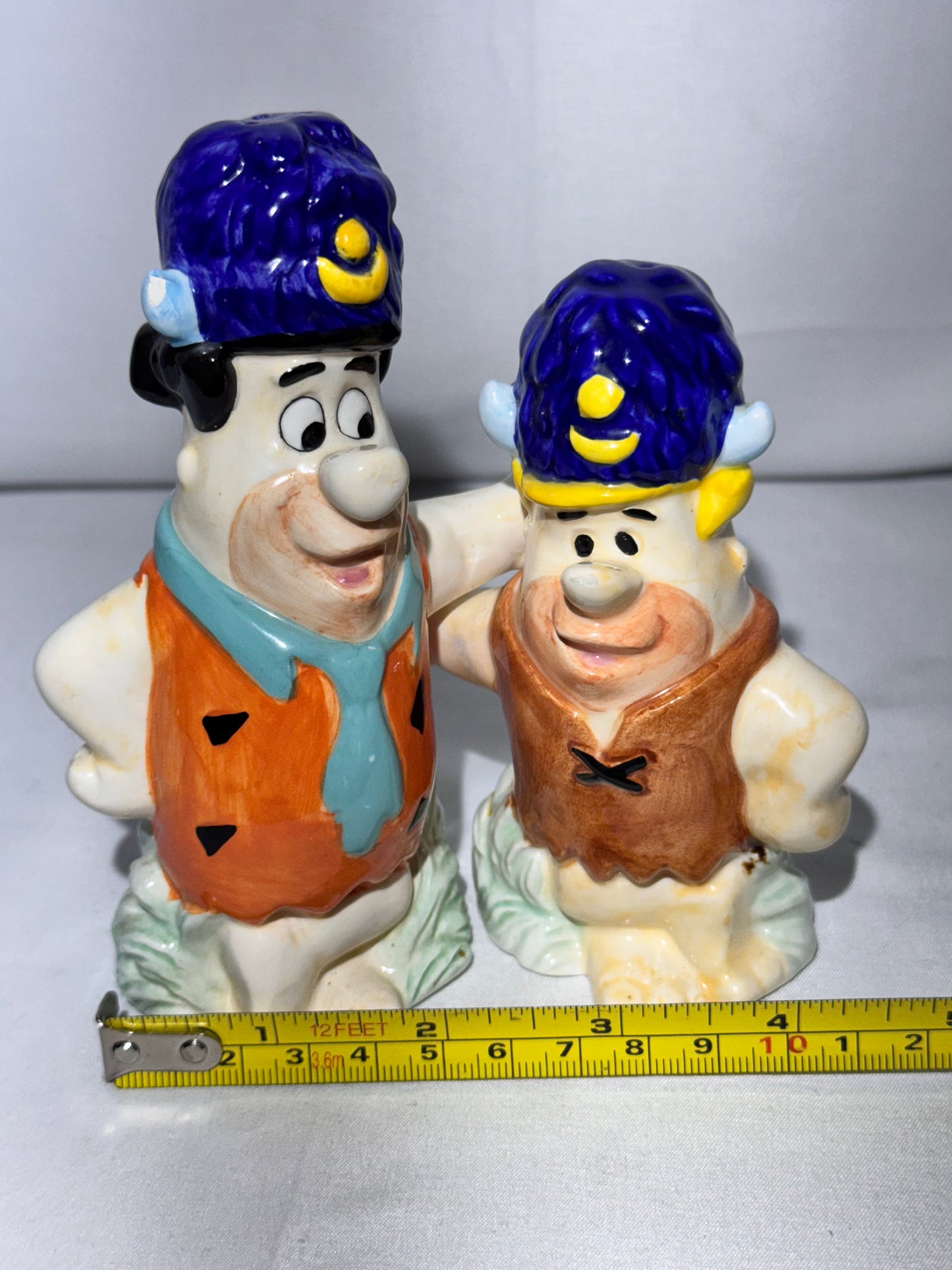 Fred Flintstone and Barney Rubble - Salt and Pepper - Hanna Barbera- Cartoon - Water Buffalos