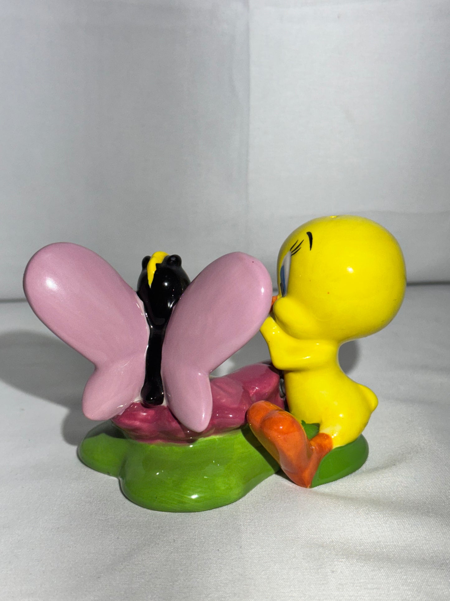 Tweety Bird and Butterfly - magnetic salt and pepper￼- Looney Tunes-Warner Brothers-item number 13878-Westland giftware