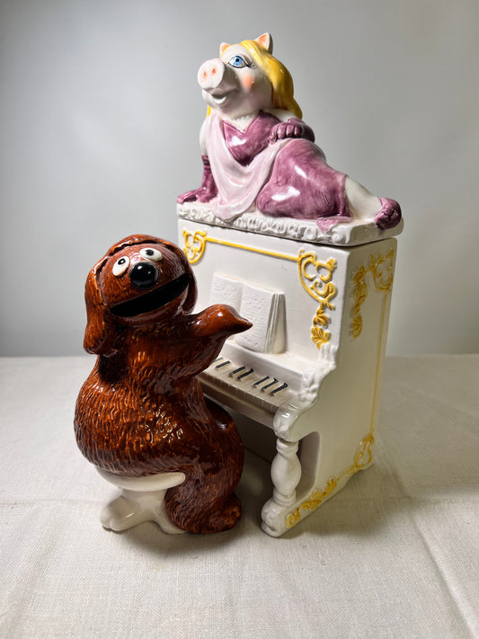 Miss Piggy on piano played by Rolf- Muppets- vintage-3piece trinket box