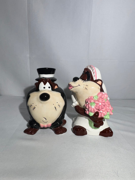Taz and She Devil - Salt and Pepper- Bride and groom- wedding- Looney Tunes- Warner Brothers