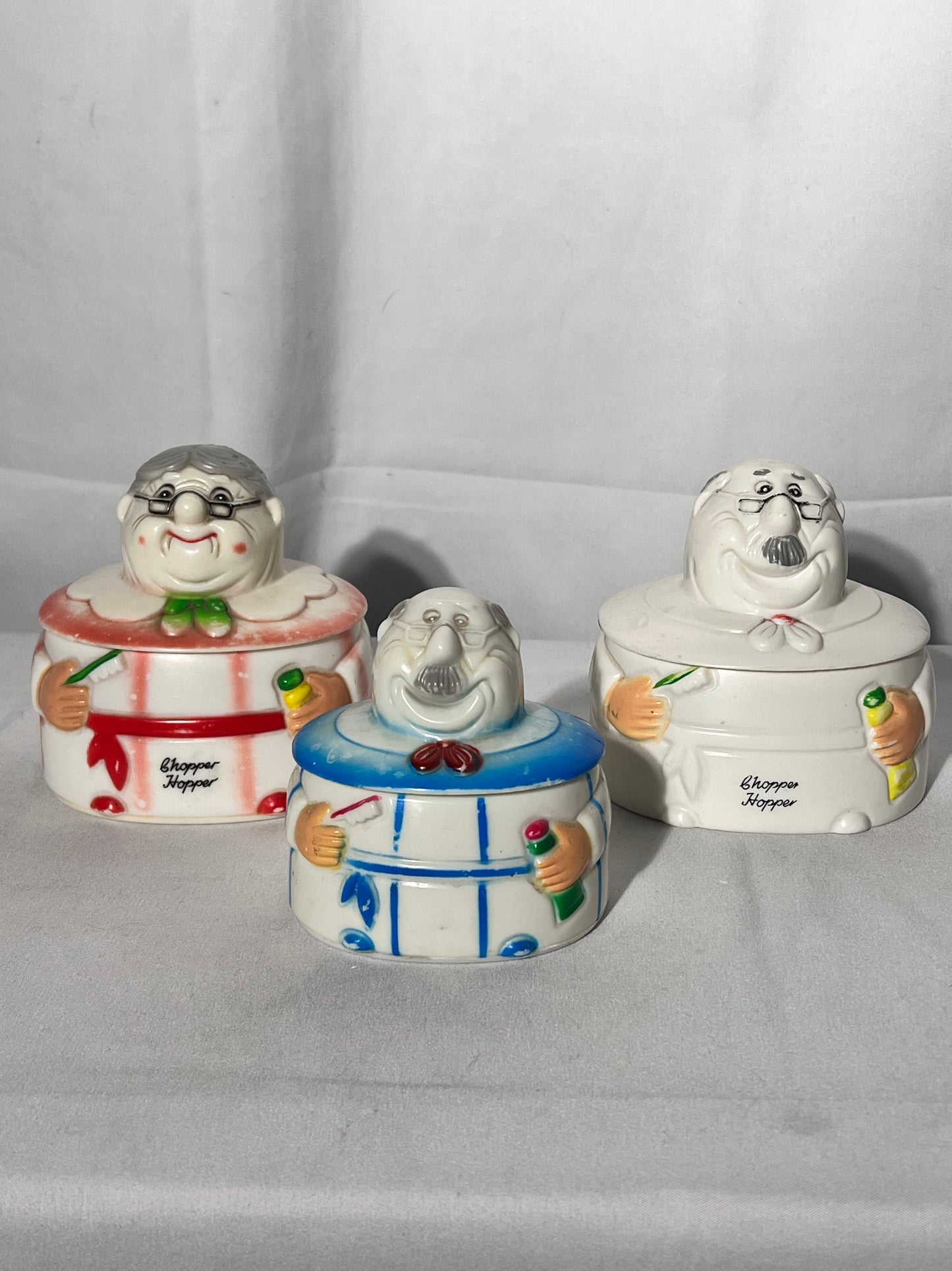 Vintage 1970s-set of 3 chopper hopper - plastic denture holders