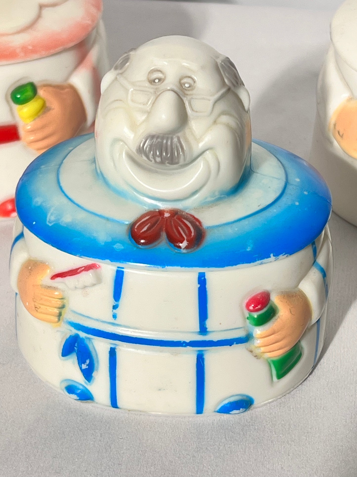 Vintage 1970s-set of 3 chopper hopper - plastic denture holders