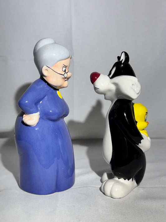 Sylvester, Tweety Bird and Granny - Salt and Pepper- Looney Tunes- Warner Brothers