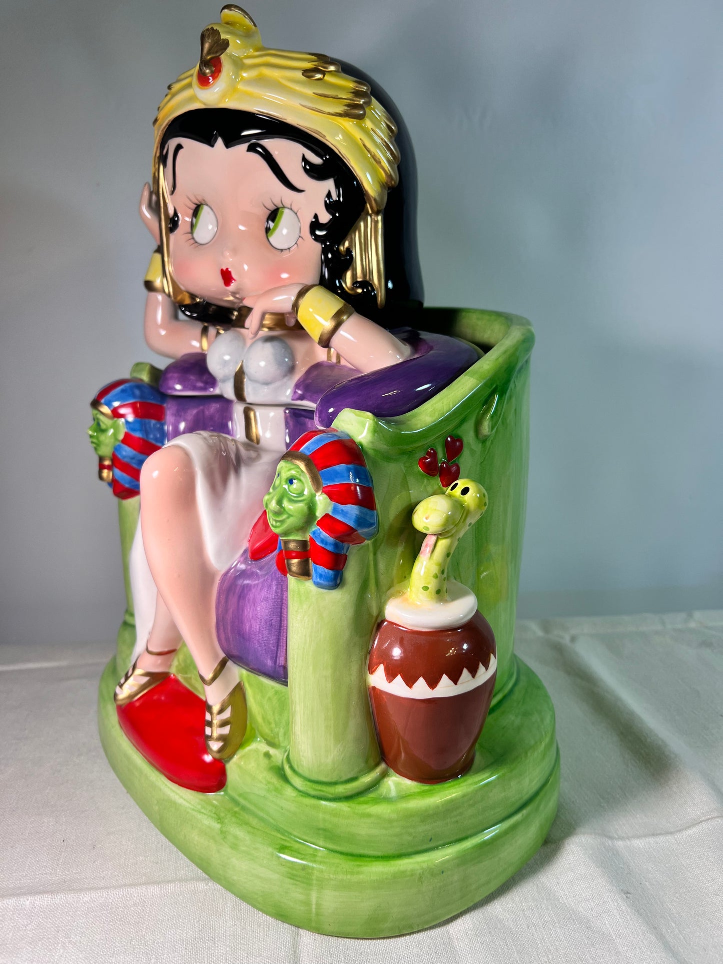 Betty Boop- Cleobooptra- Limited edition-cookie jar-#786\1000- Starz 069