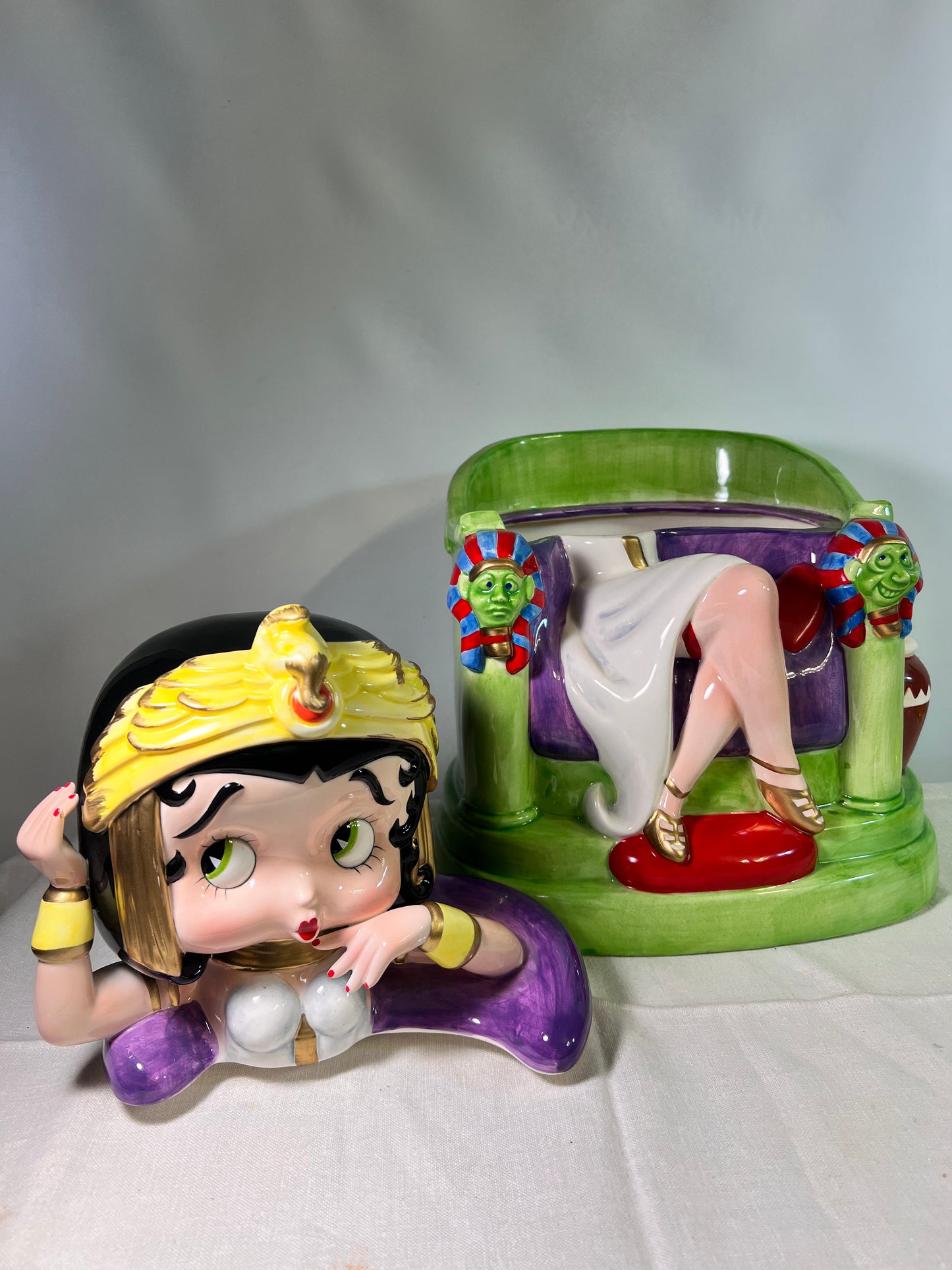 Betty Boop- Cleobooptra- Limited edition-cookie jar-#786\1000- Starz 069