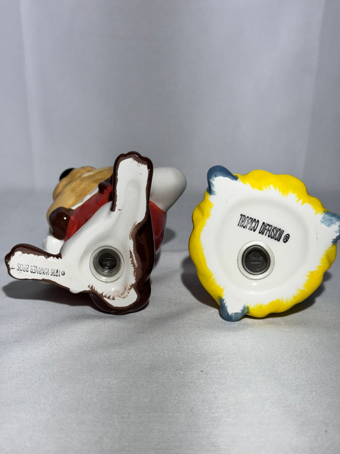 Looney Tunes Taz Salt & Pepper Shakers – Warner Bros. Tropical Diffusion – Vintage Collectible