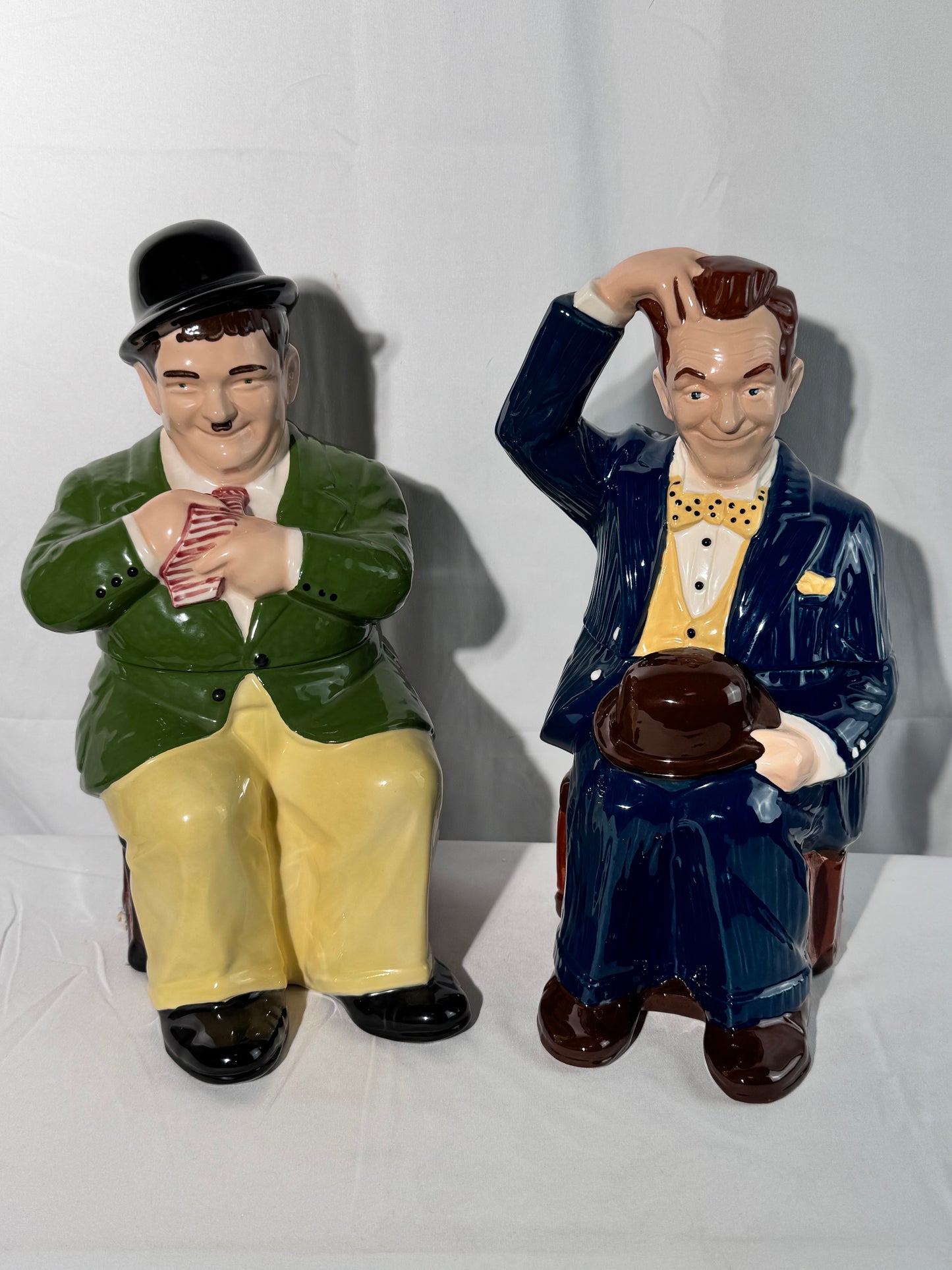 Laurel & Hardy - 13 1/2” Cookie Jar - Me Me Production- Larry Harmonn -limited edition 187/1000 1996