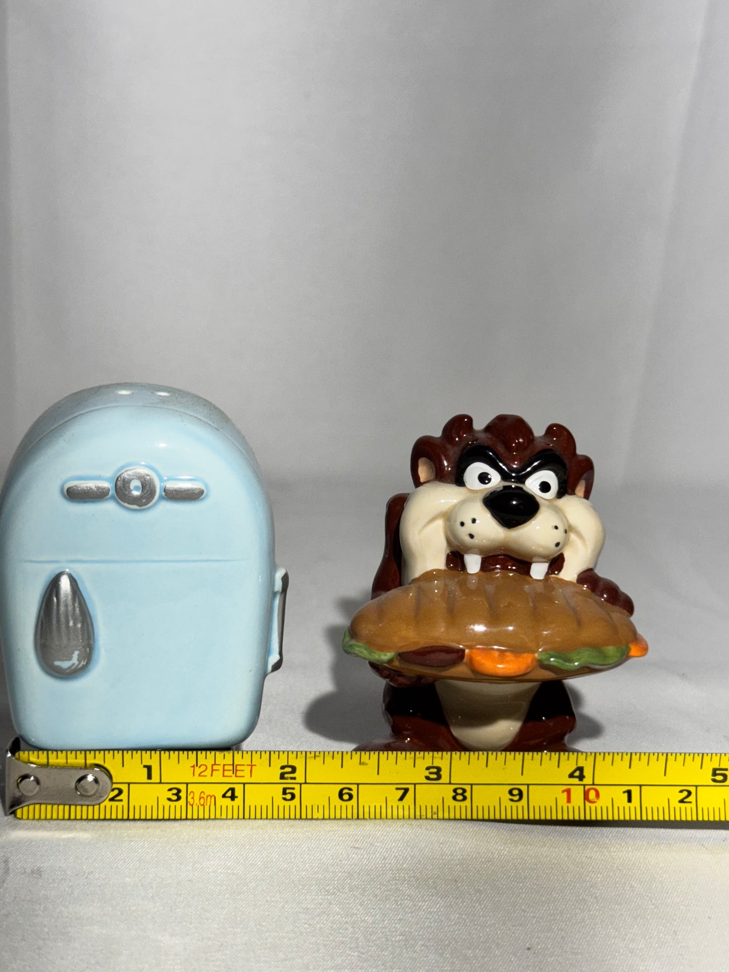 Taz & Retro Blue Refrigerator - Salt & Pepper Shakers – 1992 – Original Stoppers