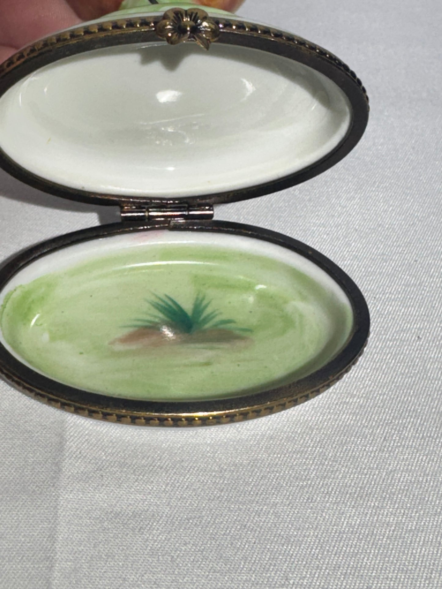 Limoges France Hand-Painted Porcelain Trinket Box – Pheasant Design, Translucent