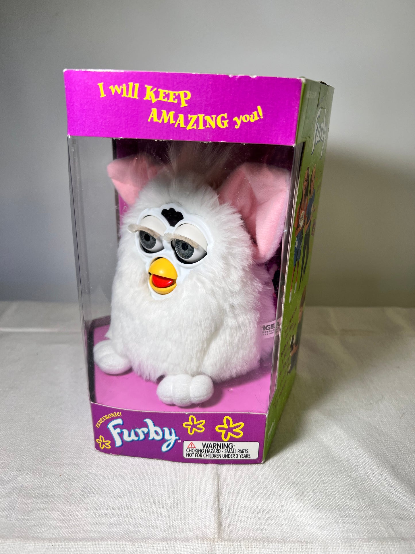 Furby-Tiger Electronic- White with Gray Eyes -1998- Model 70-800