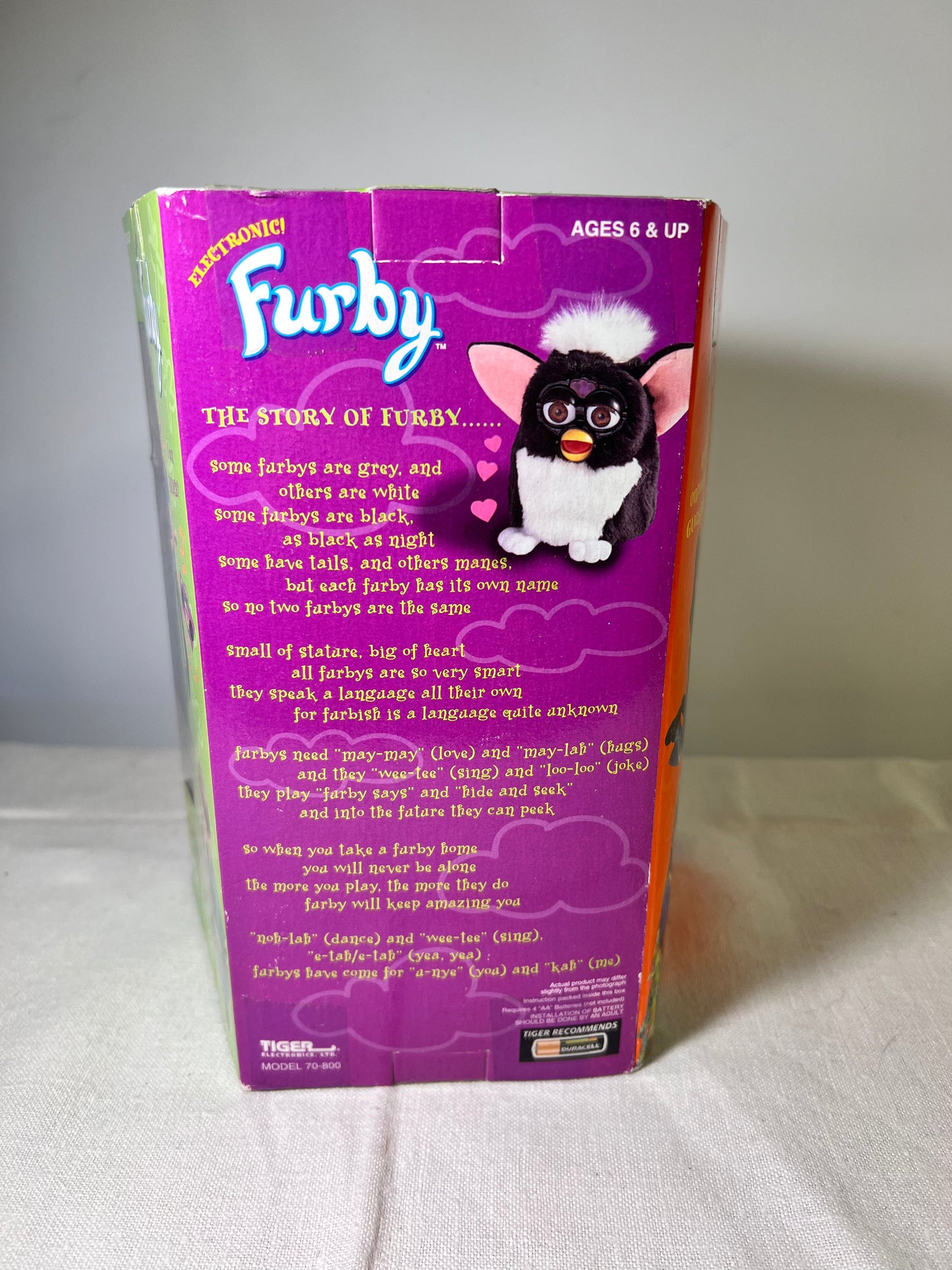 Furby-Tiger Electronic- White with Gray Eyes -1998- Model 70-800