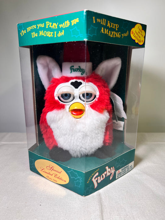 Furby -Tiger electronics- Special Edition- Red Holiday Santa Hat with Blue eyes-1999- Hasboro