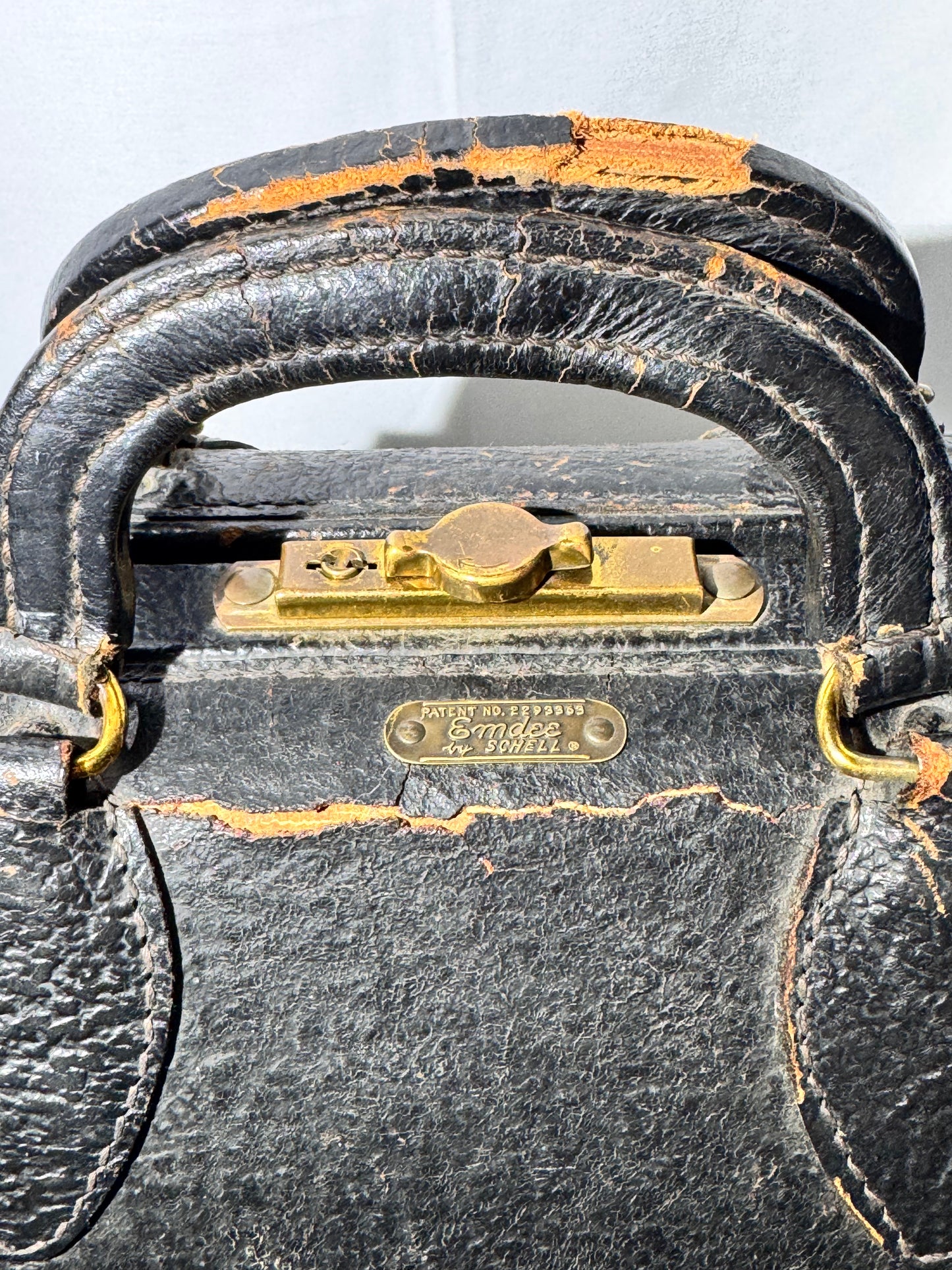 Doctors Bag - Vintage- Top Grain Cowhide- Emdee by Schell