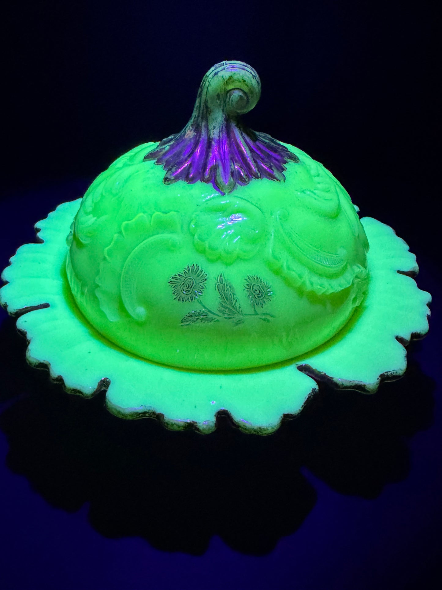 Antique Northwood Louis XV Custard Glass Covered Butter Dish – Uranium, 1898