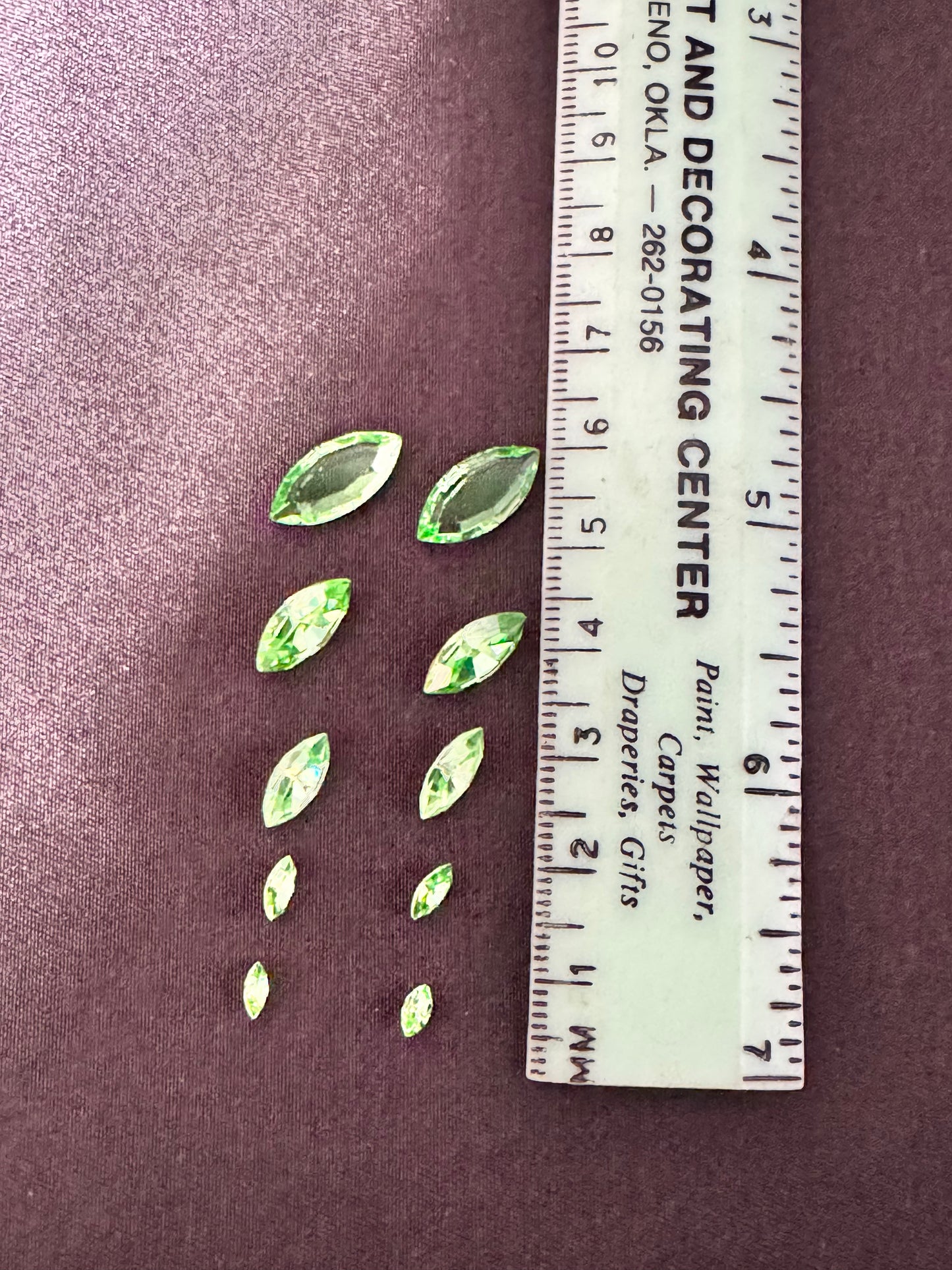 Uranium Gemstones - 10 pieces- Navette - green - some have foiled backs - each piece is unique and has its own characteristics some may have imperfections.