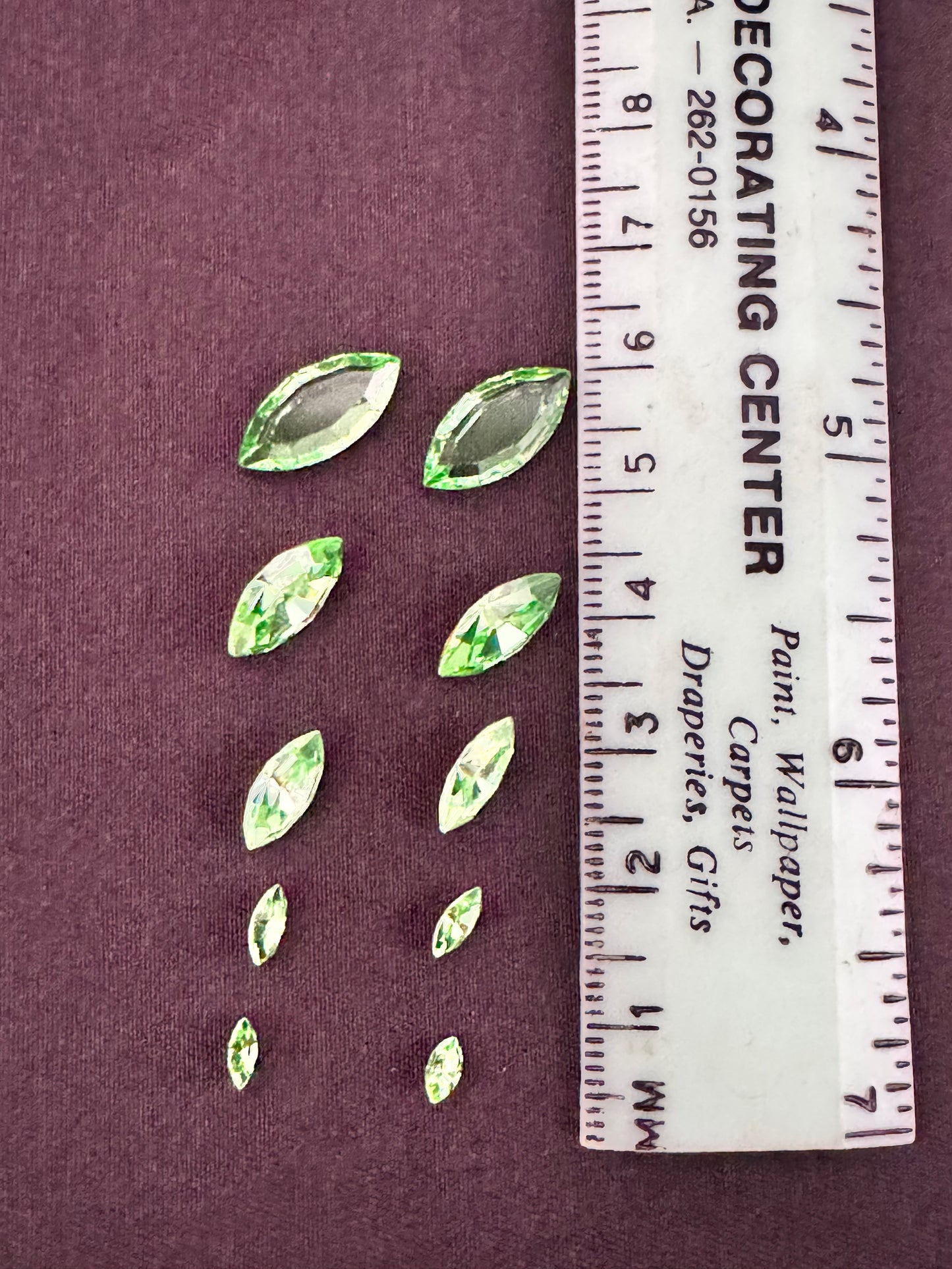 Uranium Gemstones - 10 pieces- Navette - green - some have foiled backs - each piece is unique and has its own characteristics some may have imperfections.