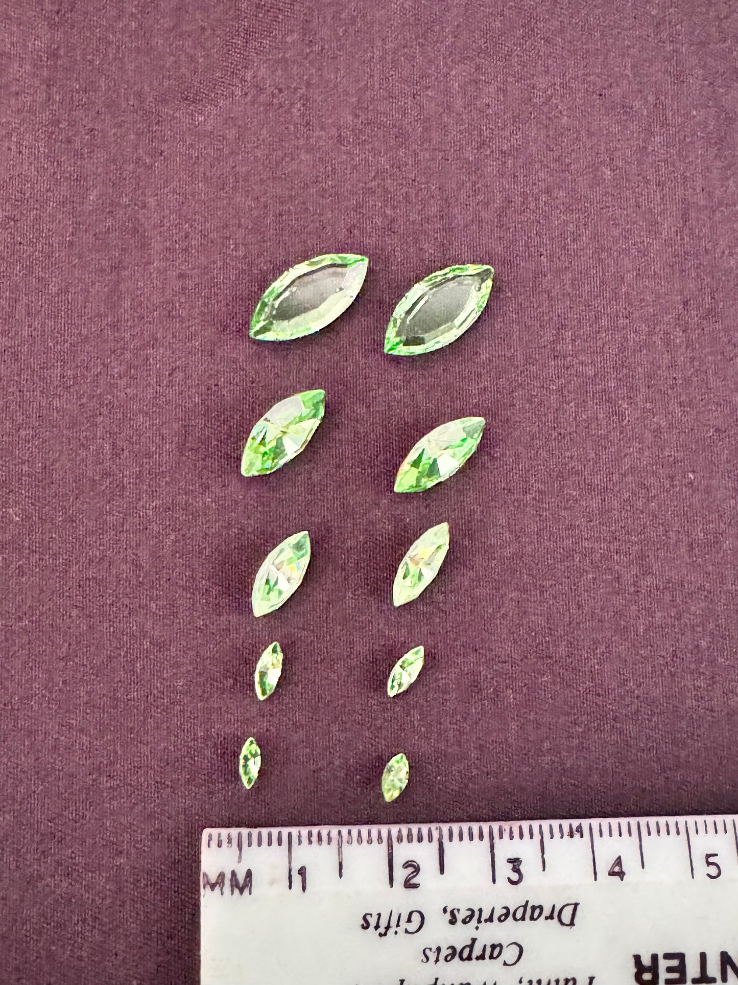 Uranium Gemstones - 10 pieces- Navette - green - some have foiled backs - each piece is unique and has its own characteristics some may have imperfections.