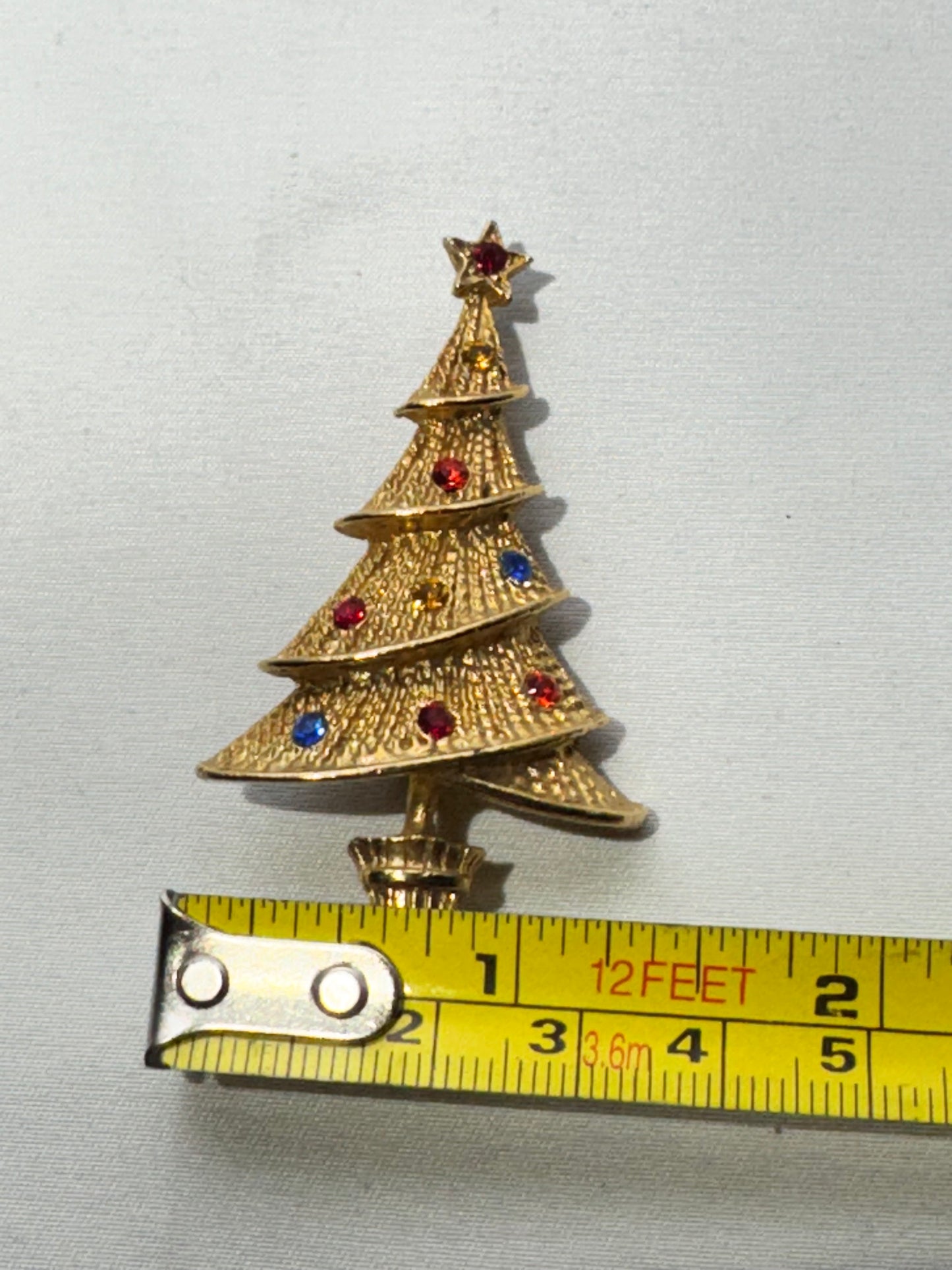 Vintage Christmas Tree Brooch – Festive Holiday Jewelry-multicolor