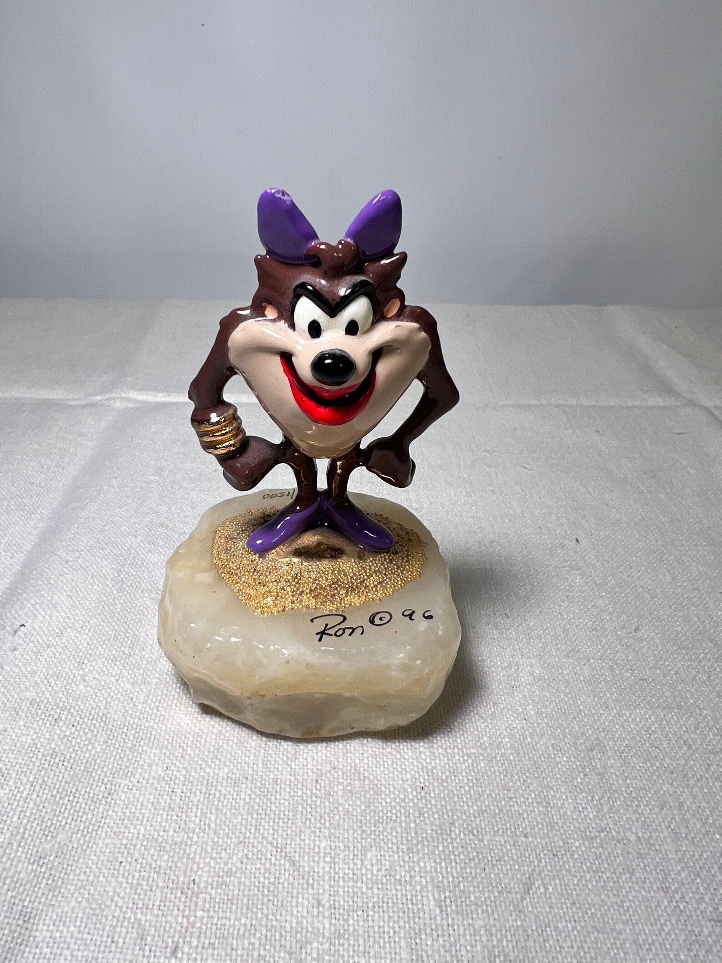 Ron Lee- She Devil-1996-4.5” statue -signed and numbered 682/1500- Looney Tunes- Warner Brothers- stone base