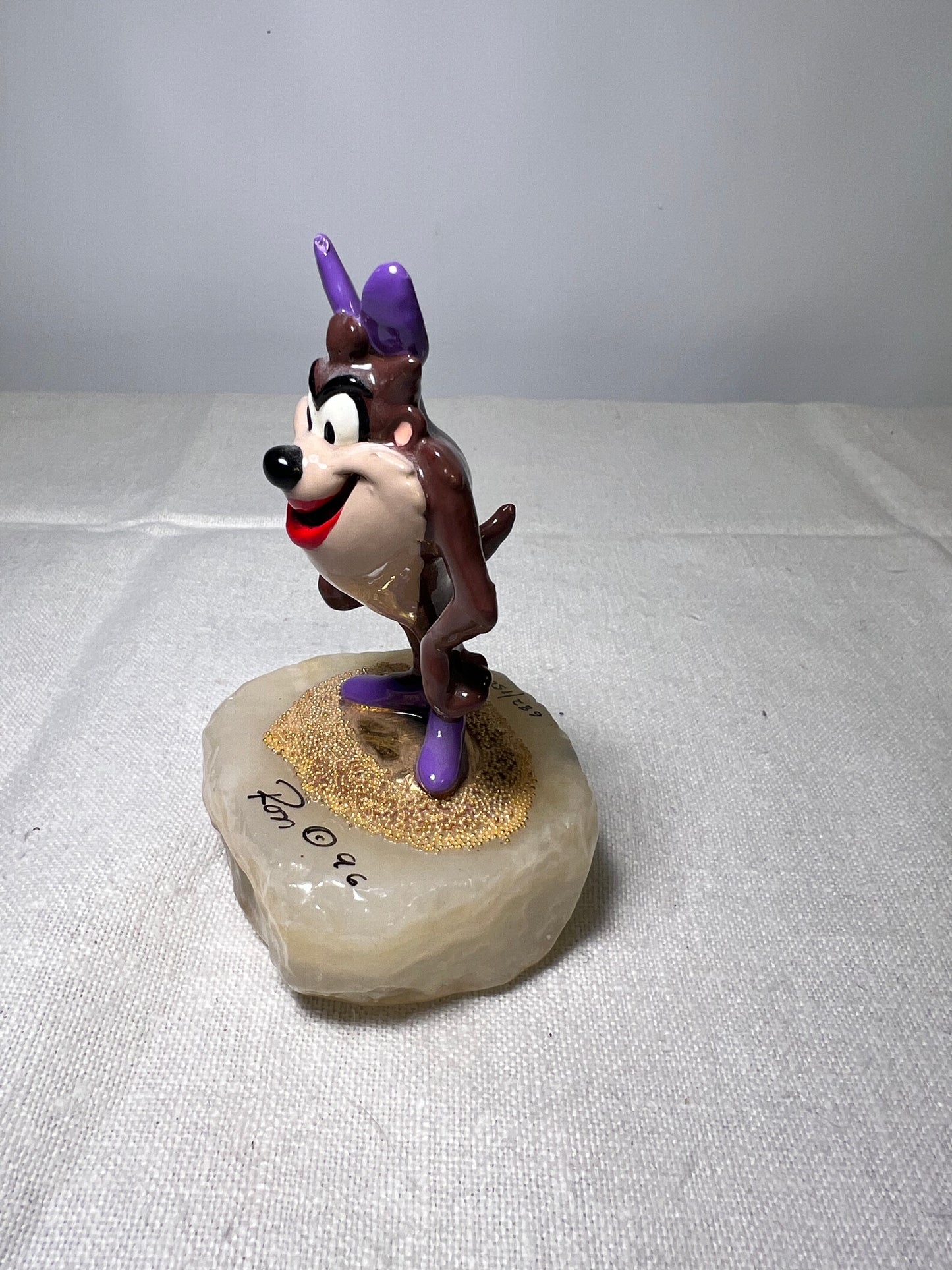 Ron Lee- She Devil-1996-4.5” statue -signed and numbered 682/1500- Looney Tunes- Warner Brothers- stone base