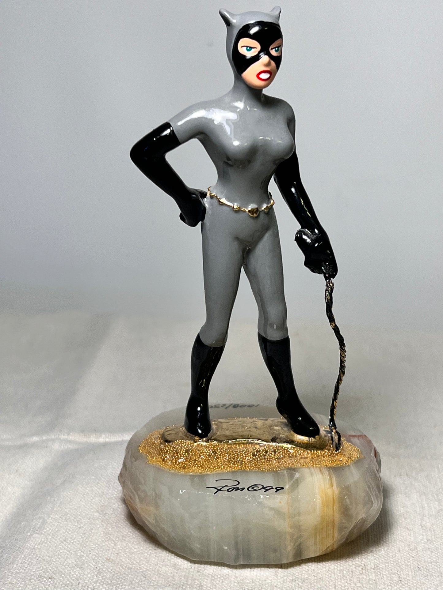 Ron Lee -Cat Woman- 5” statue- signed and numbered 1008/2500-Warner Brothers-1999- stone base