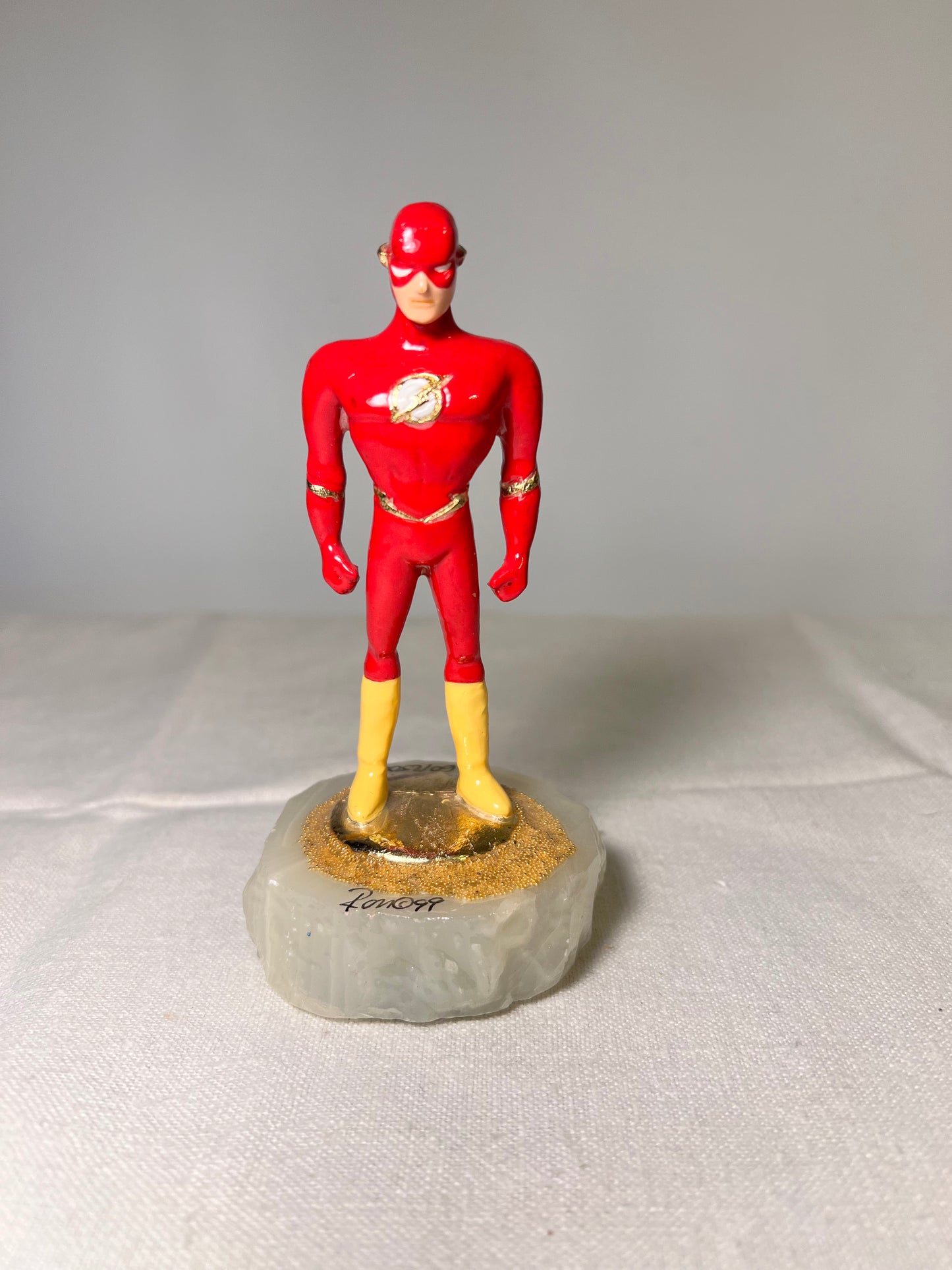 Ron Lee- Flash - 5” statue- signed and numbered 60/2500-1999- Warner Brothers- stone base