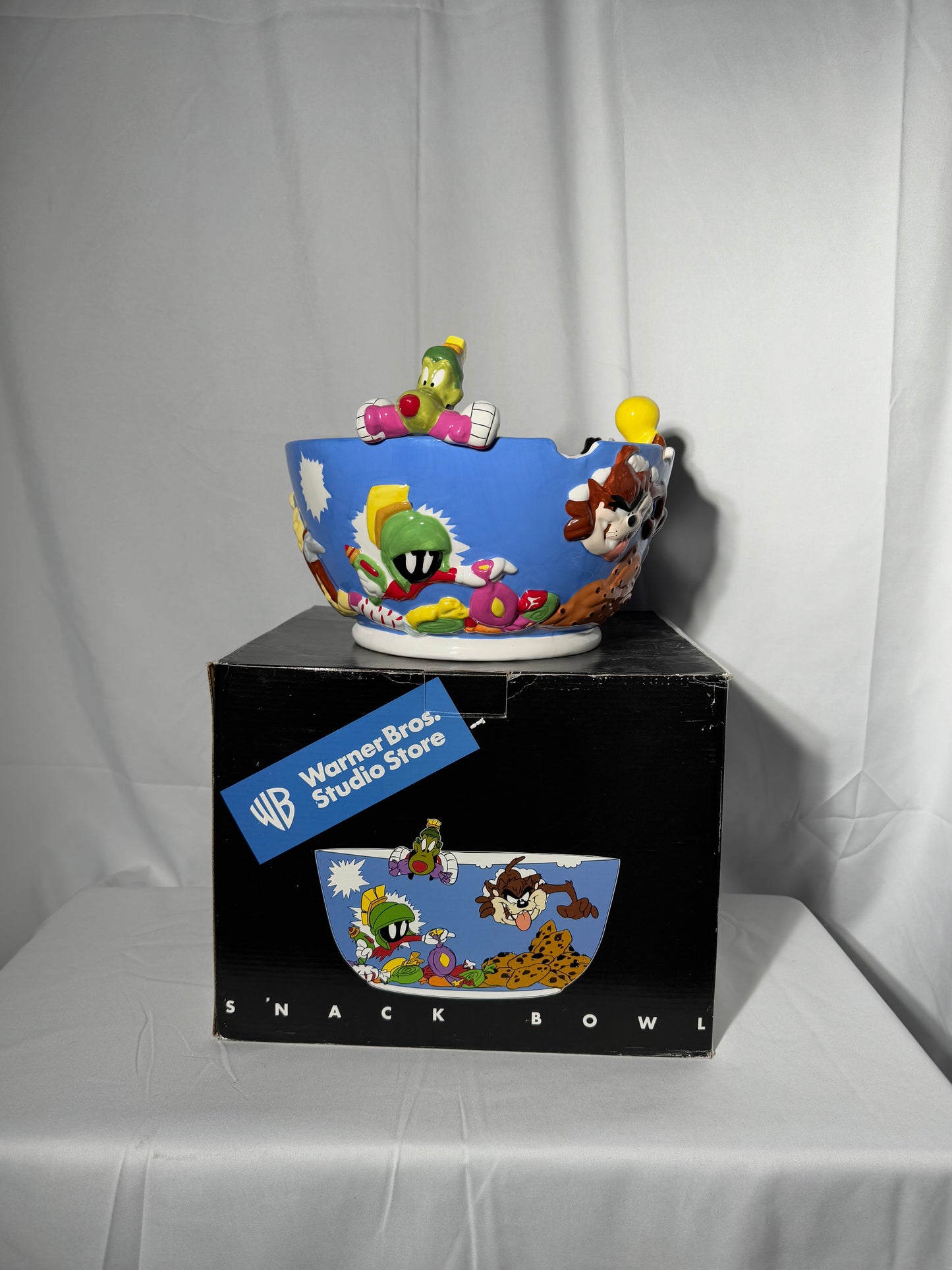 Looney Tunes snack bowl - Warner Brothers- 1999