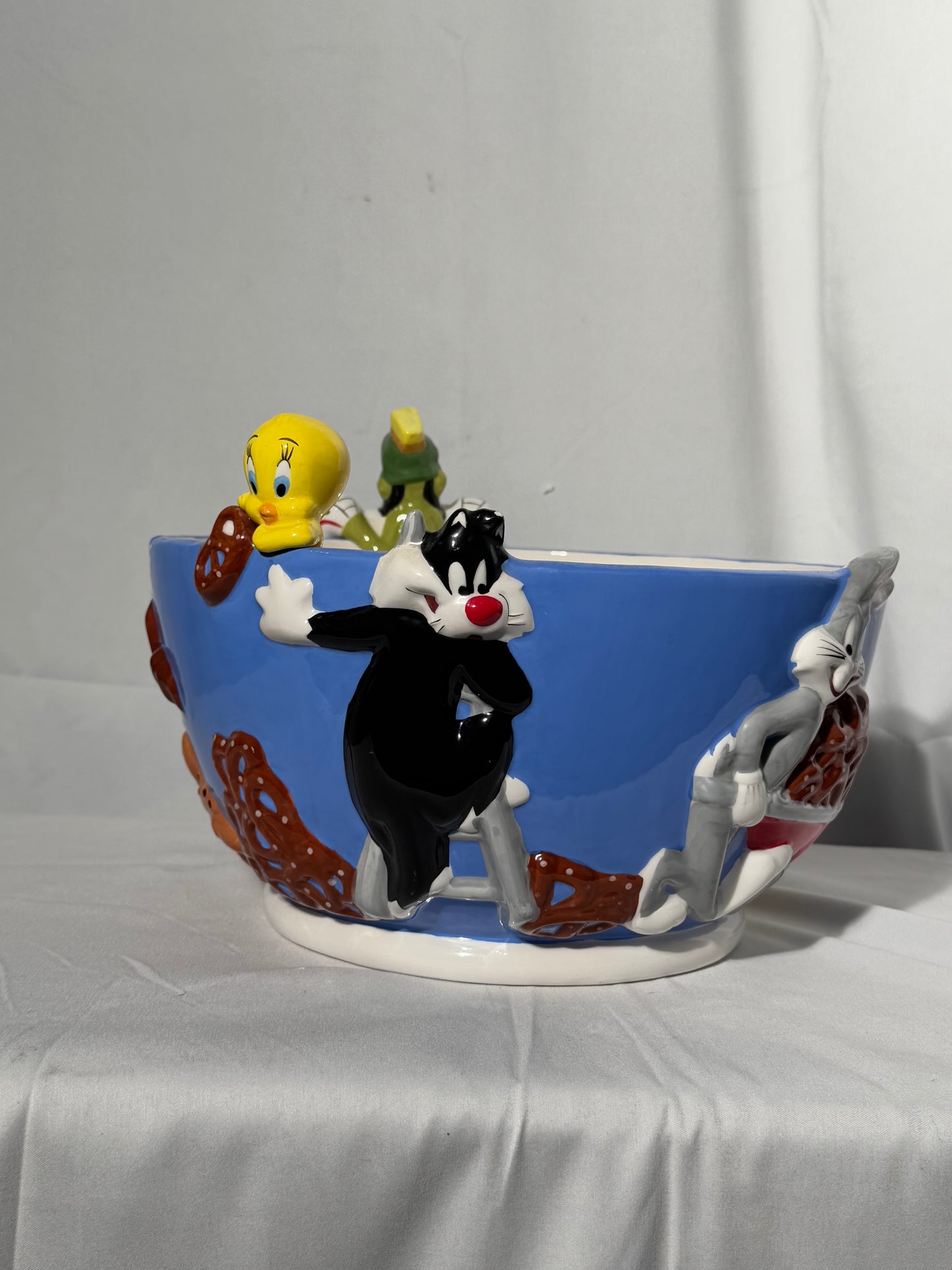 Looney Tunes snack bowl - Warner Brothers- 1999