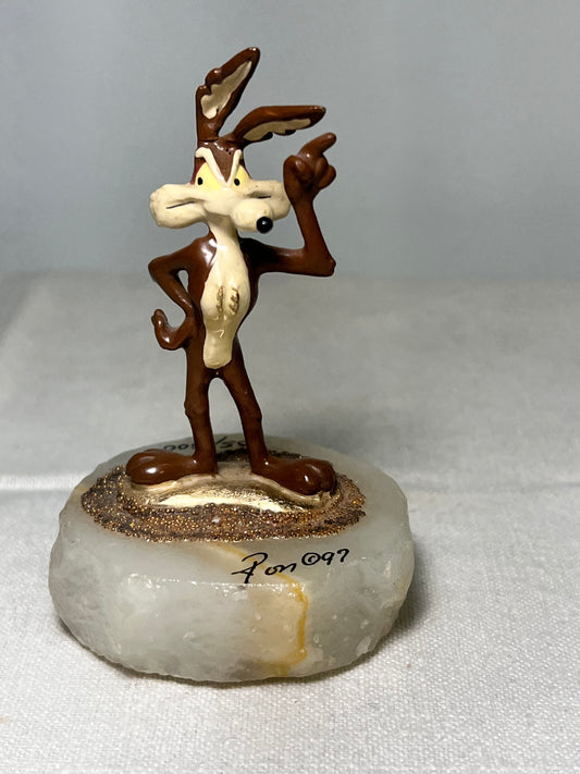 Ron Lee - Wile E Coyote- 4” statue- signed and numbered 735/1500 -looney Tunes – Warner Brothers – Stone base