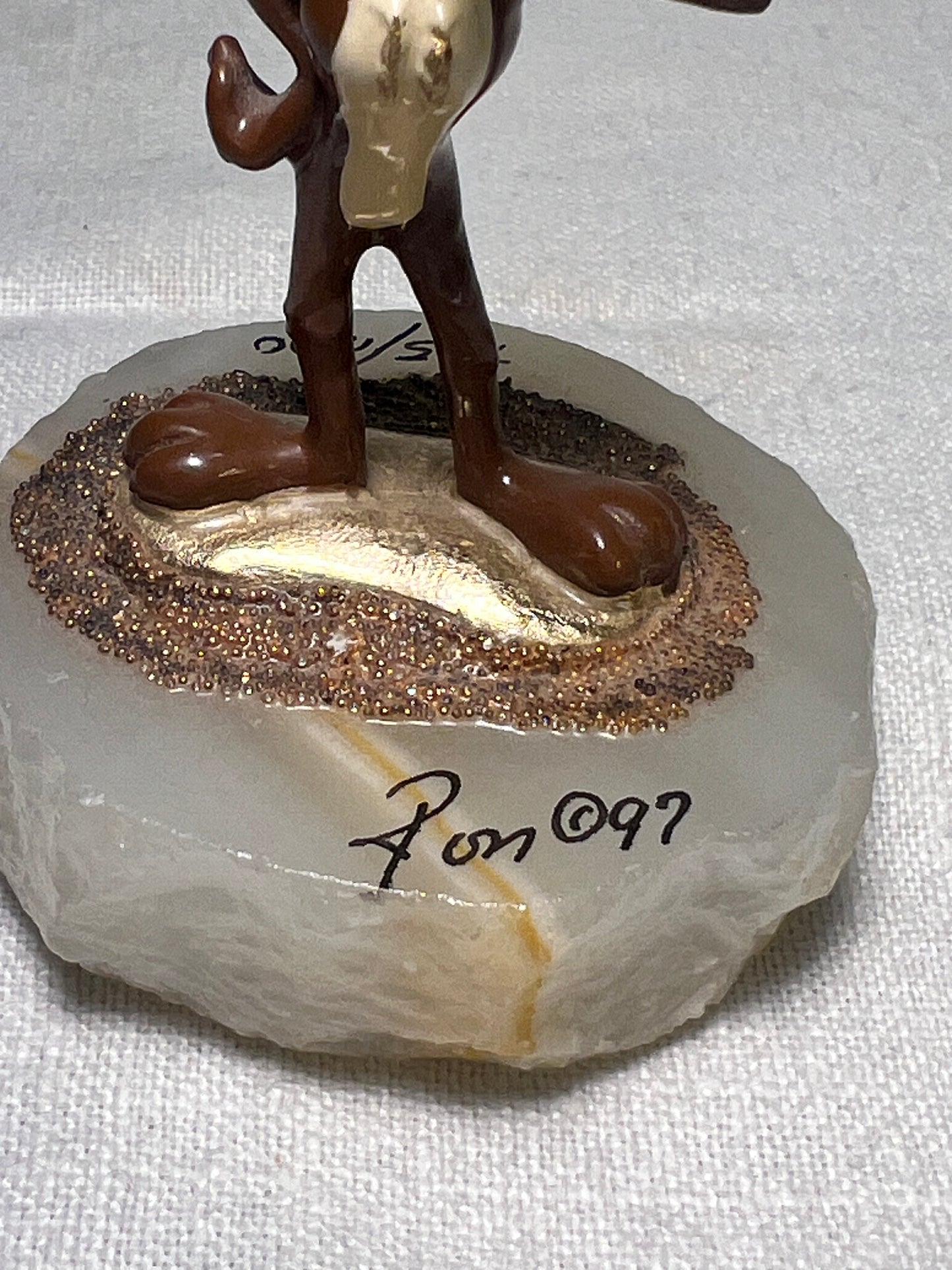 Ron Lee - Wile E Coyote- 4” statue- signed and numbered 735/1500 -looney Tunes – Warner Brothers – Stone base