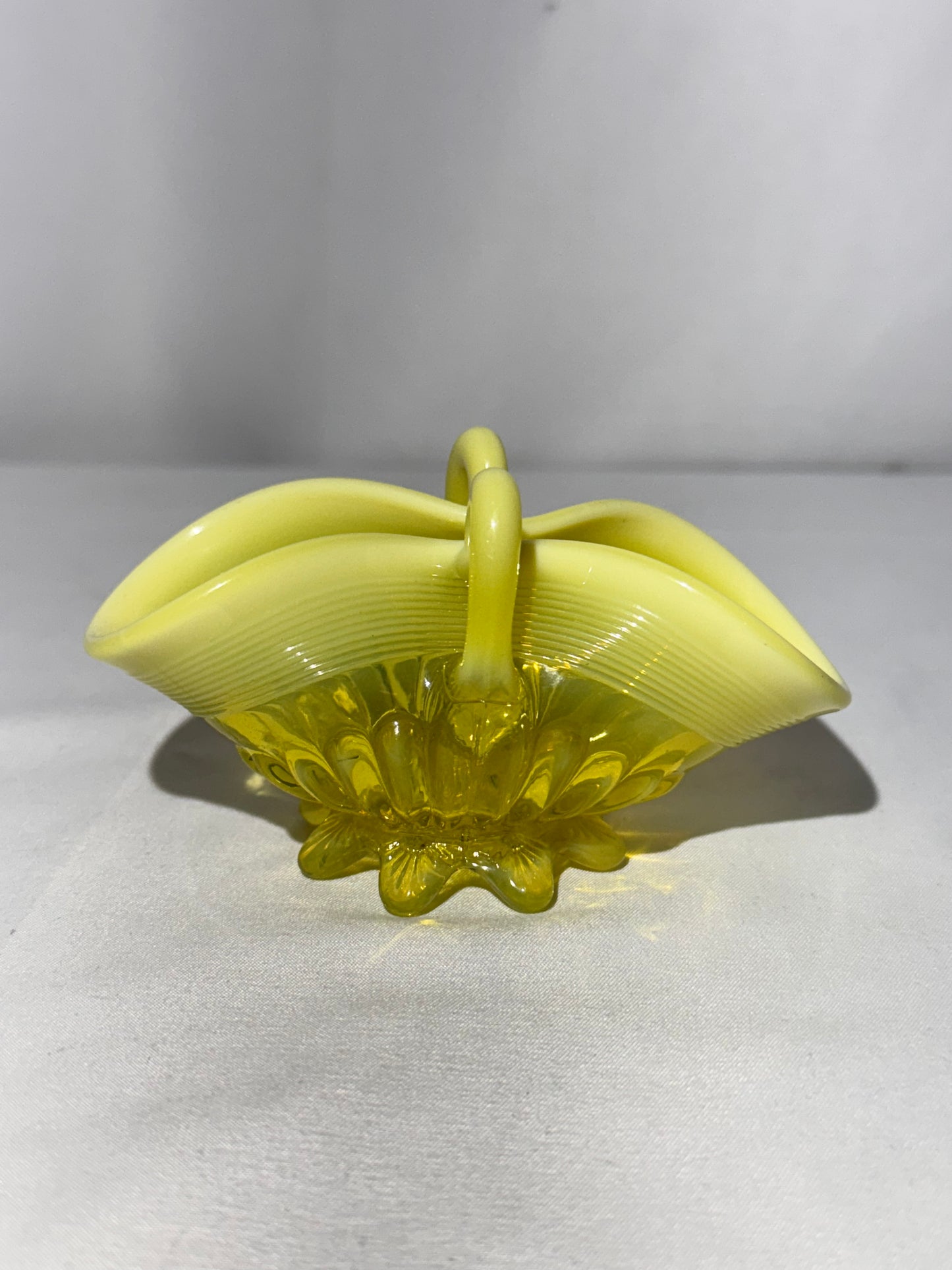Uranium George Davidson Pearline Opalescent “Lady Caroline” Basket 1890s – Pinched Design