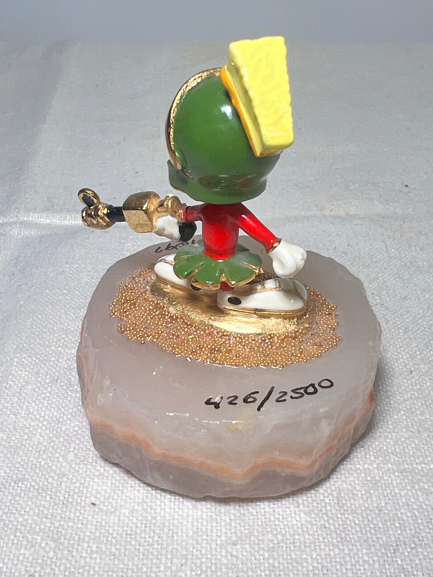 Ron Lee- 3” Marvin the Martian statue-signed in numbered 426/2500-1997-Looney Tunes-Warner Brothers-Stone base￼