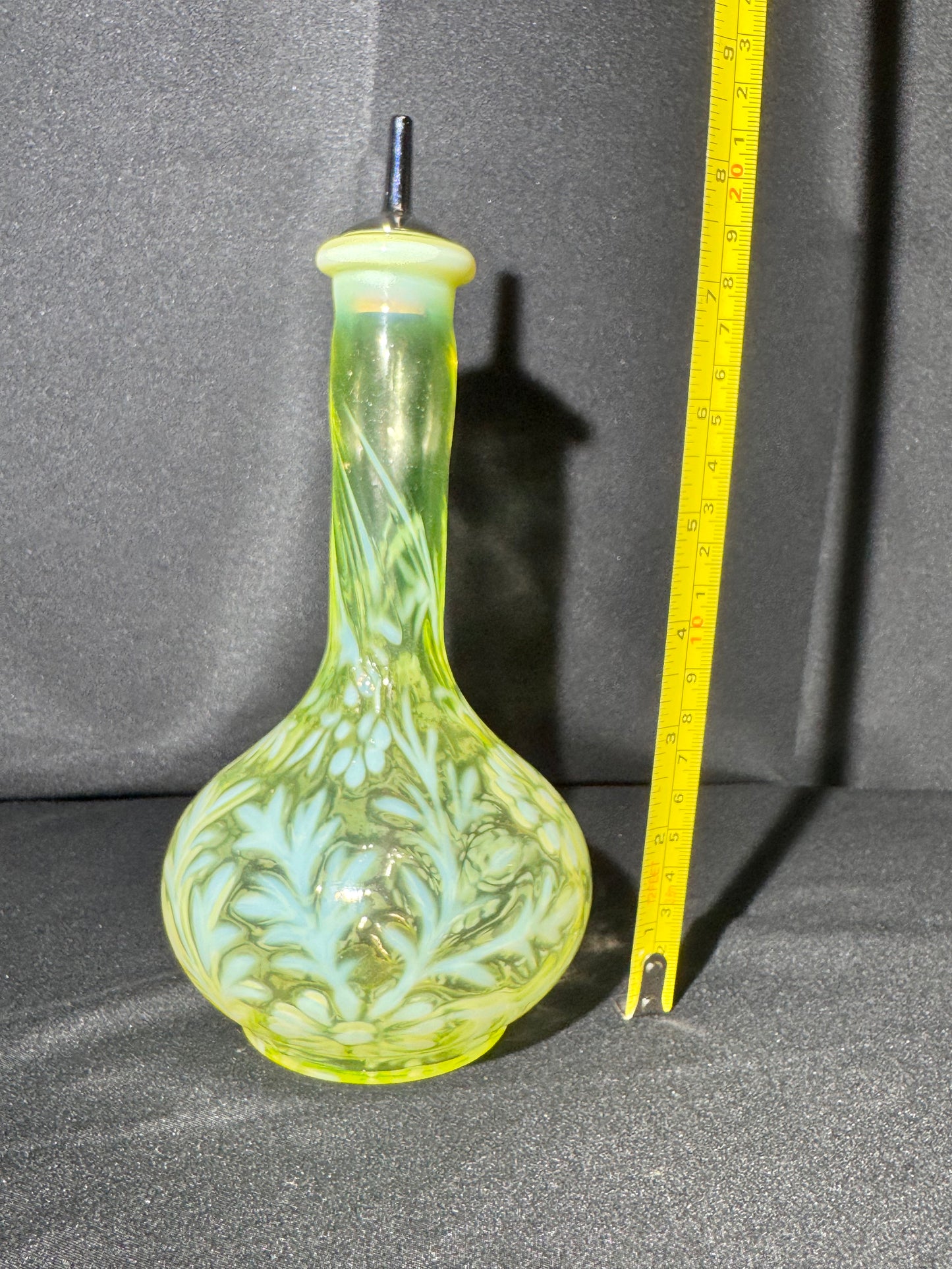 Uranium Daisy and Fern Barber Bottle with Topper