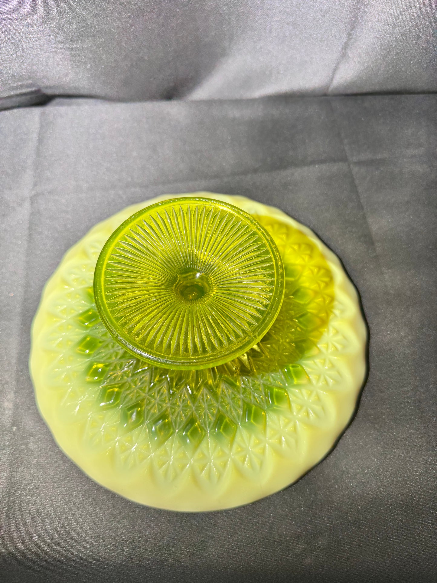 Uranium Davidson William & Mary Pedestal Cake Plate – Etched #217752