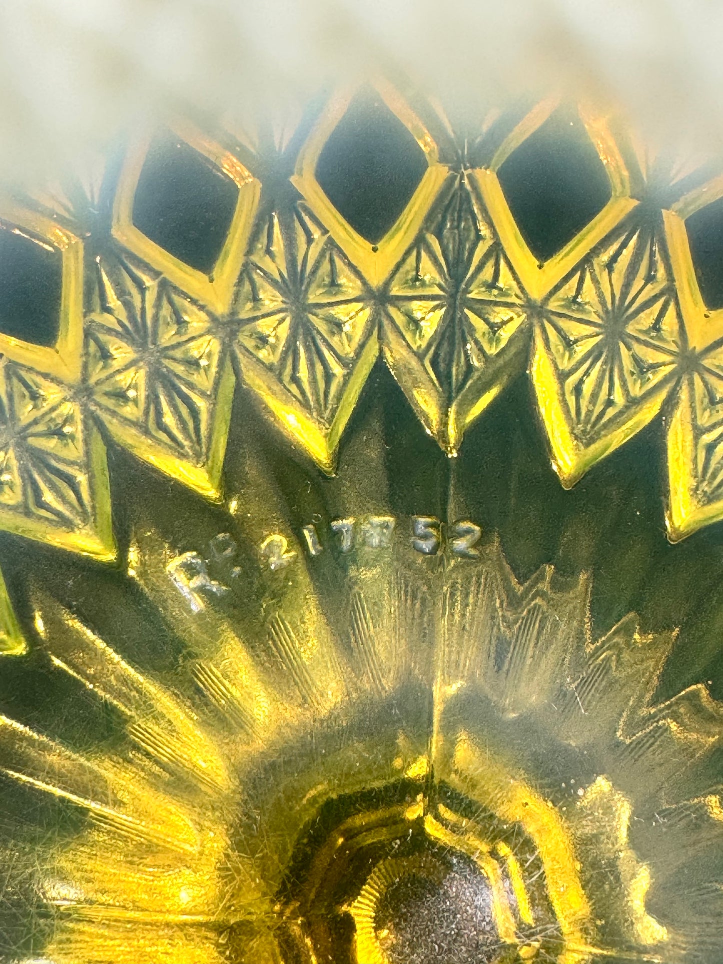 Uranium Davidson William & Mary Pedestal Cake Plate – Etched #217752