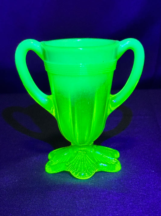 Uranium-Davidson’s Lady Caroline Double-Handled Trophy Vase (1891)