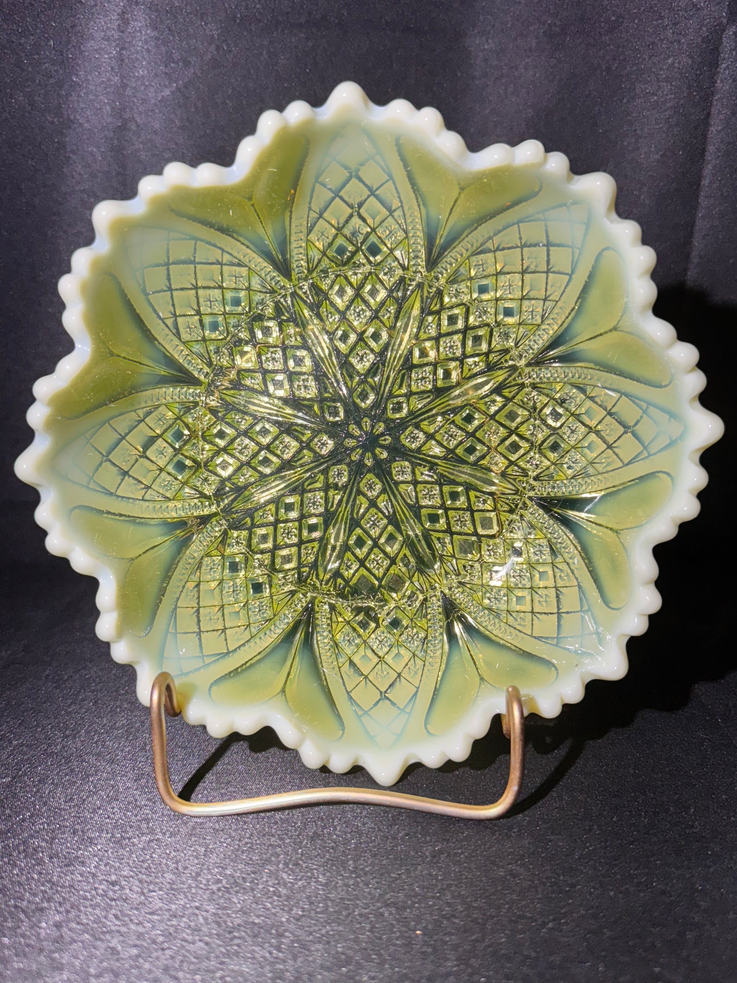 Uranium- Davidson 7” Bowl - William and Mary #413701