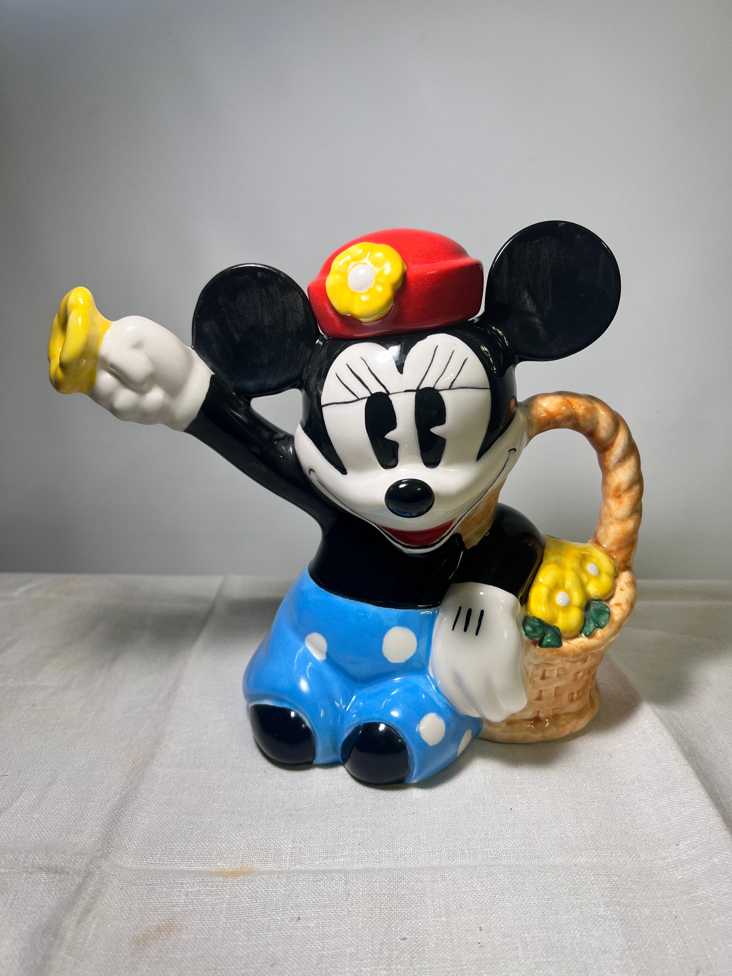 Minnie Mouse- 8 1/2” Teapot- Treasure Craft- Disney- Handpainted