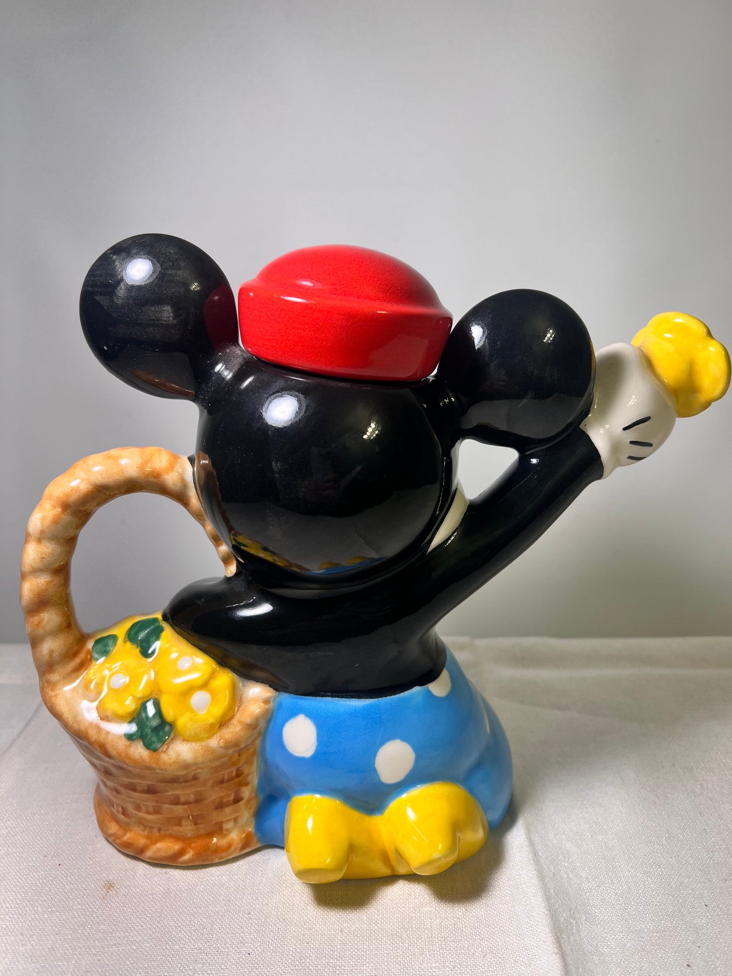 Minnie Mouse- 8 1/2” Teapot- Treasure Craft- Disney- Handpainted