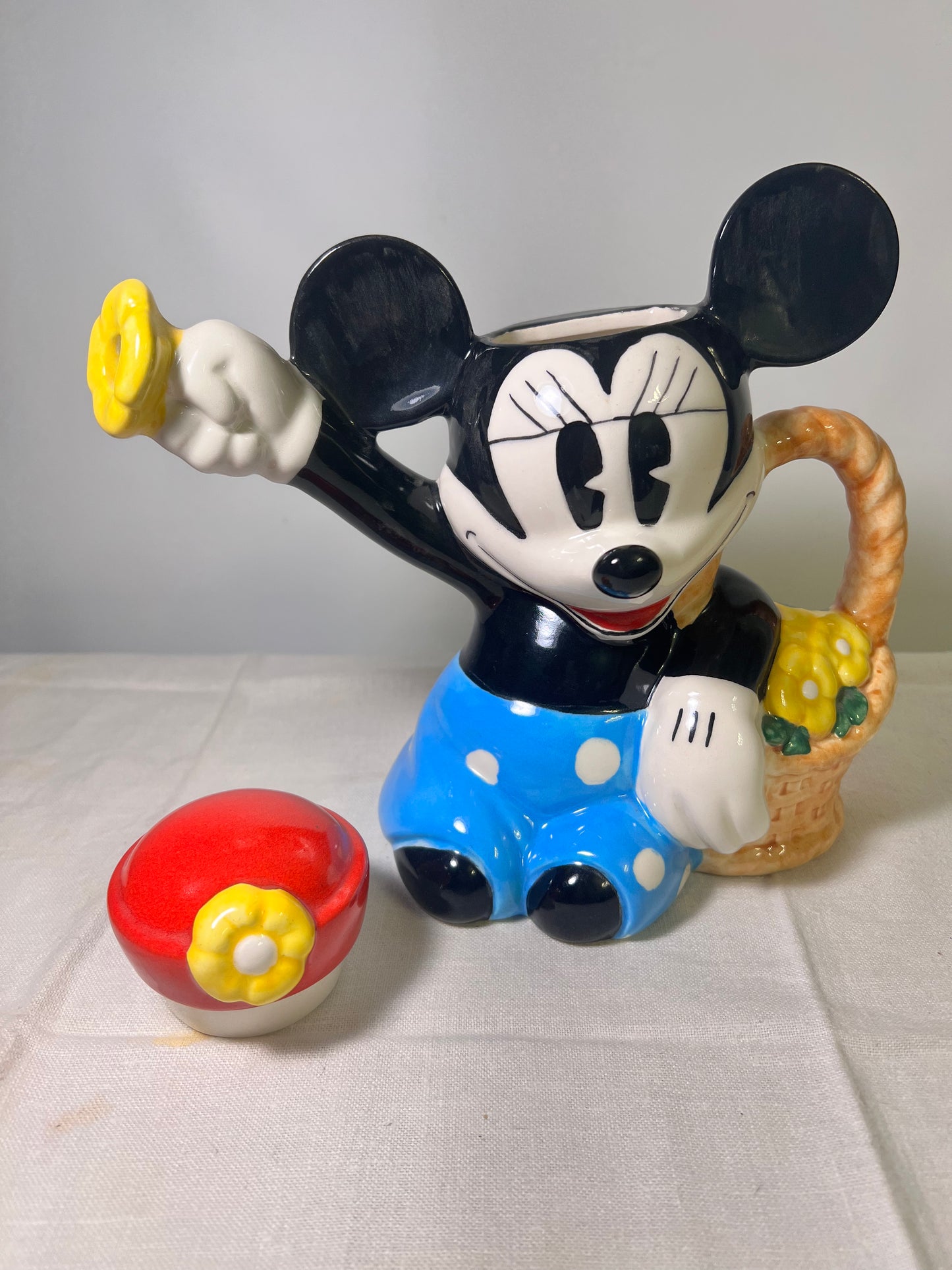 Minnie Mouse- 8 1/2” Teapot- Treasure Craft- Disney- Handpainted