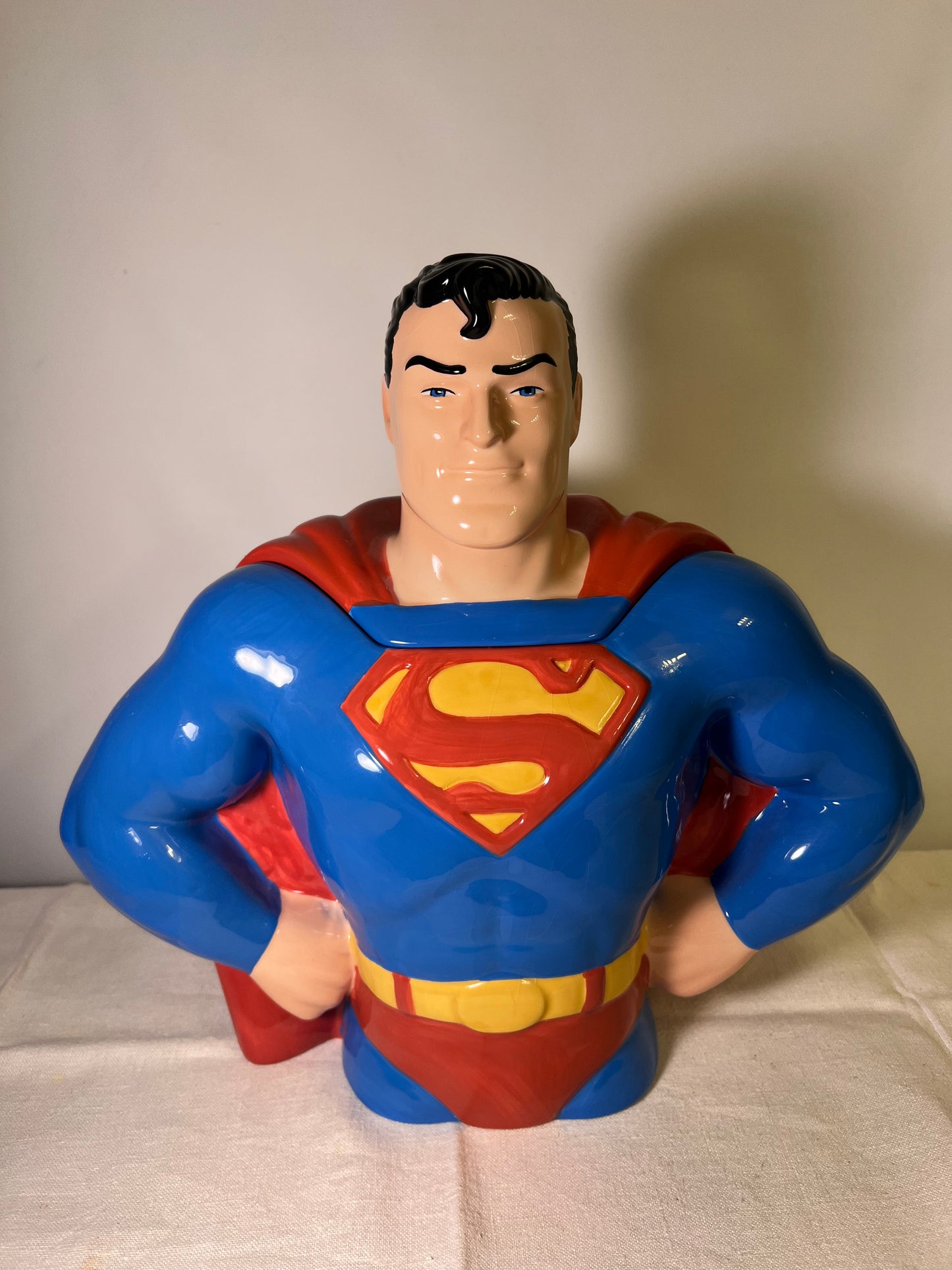 Super Man- 12” Cookie Jar- Clay Art #2601- DC Comic-1998