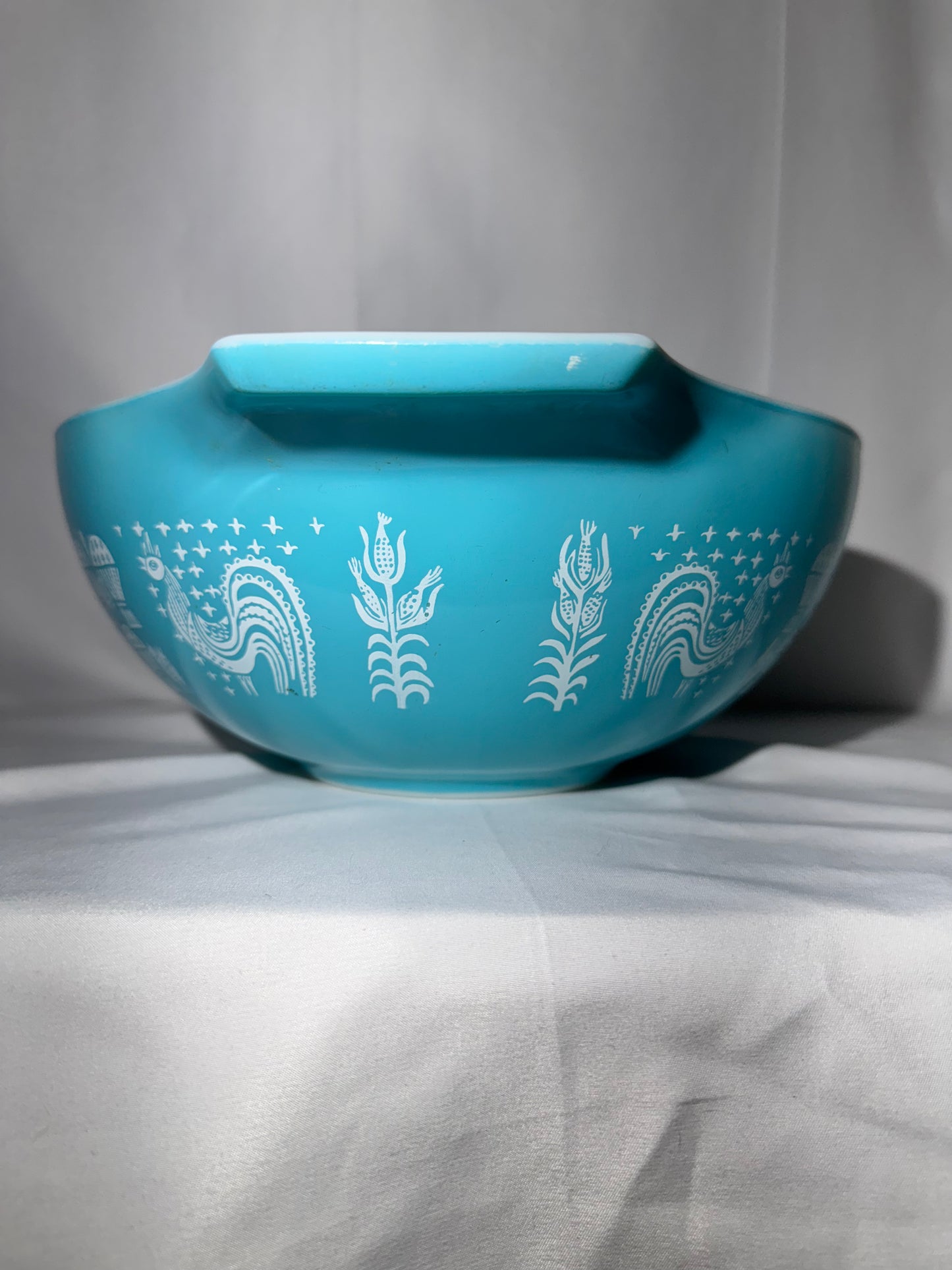 Vintage Pyrex Amish Butterprint Cinderella Mixing Bowl Set (4 Bowls) – Teal Blue & White Alternating Colors