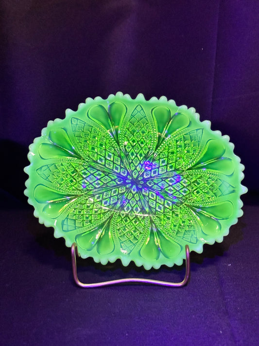 Uranium Glass Davidson Primrose Pearline “William and Mary” Ruffled Dish RD 413701