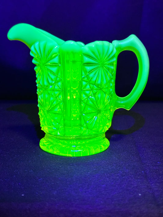 Uranium Davidson “Lady Chippendale” 3 1/2” Creamer RD176366 Primrose Pearline